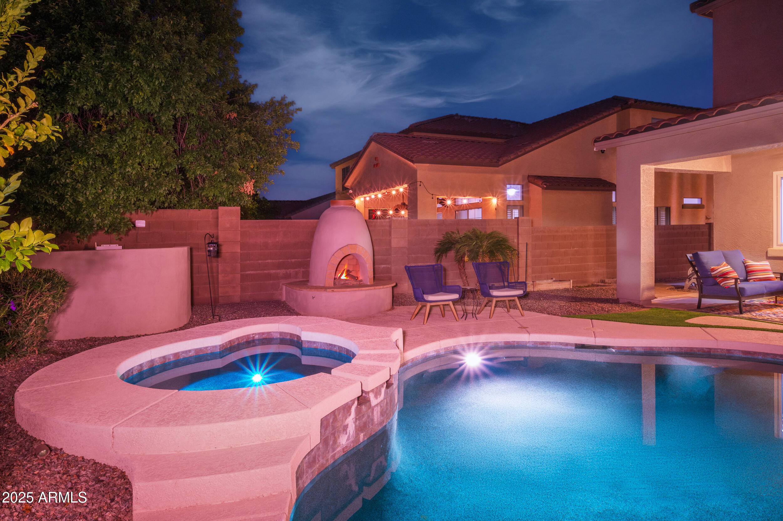 6311 S Roanoke Street