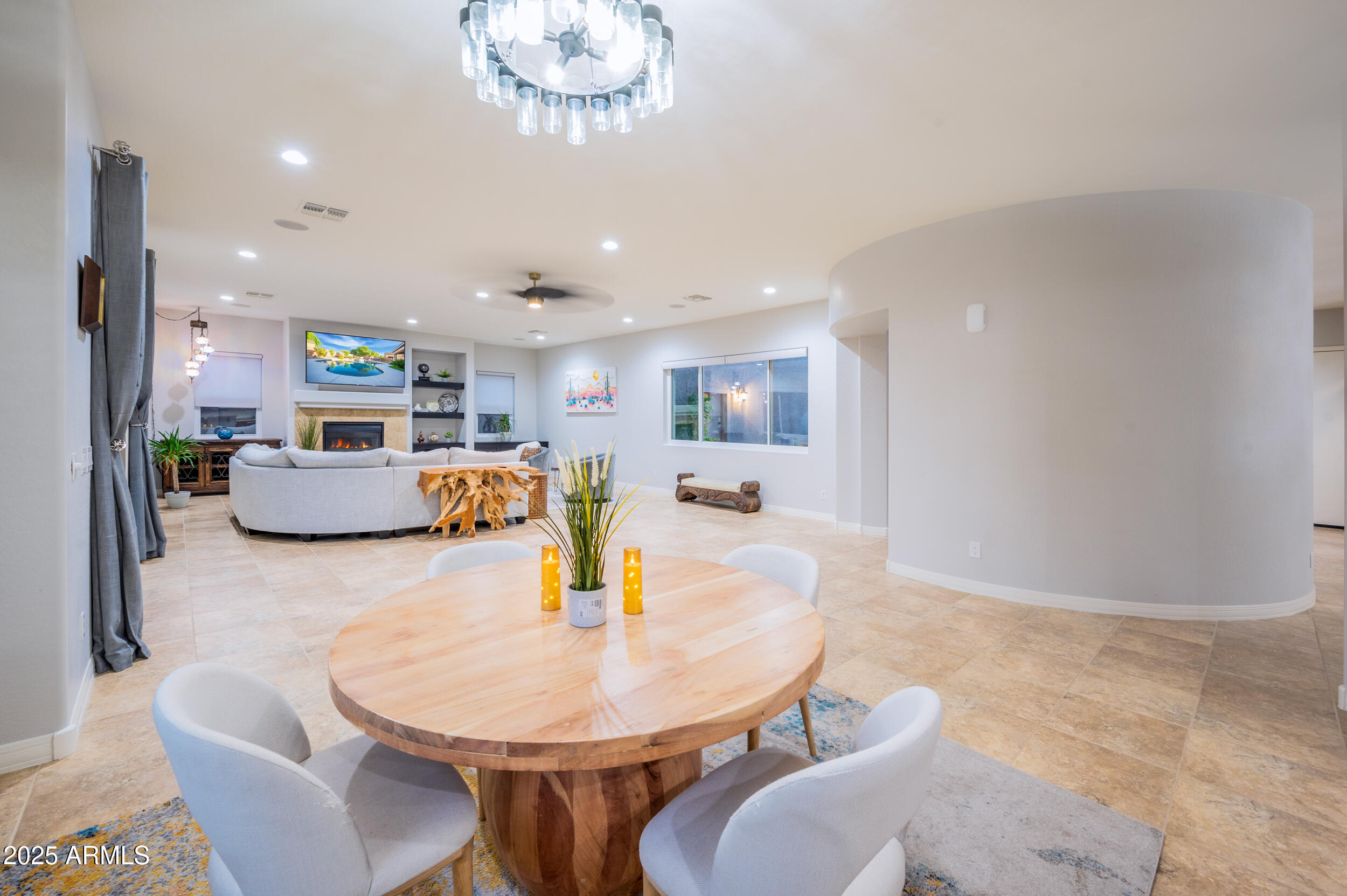 6311 S Roanoke Street