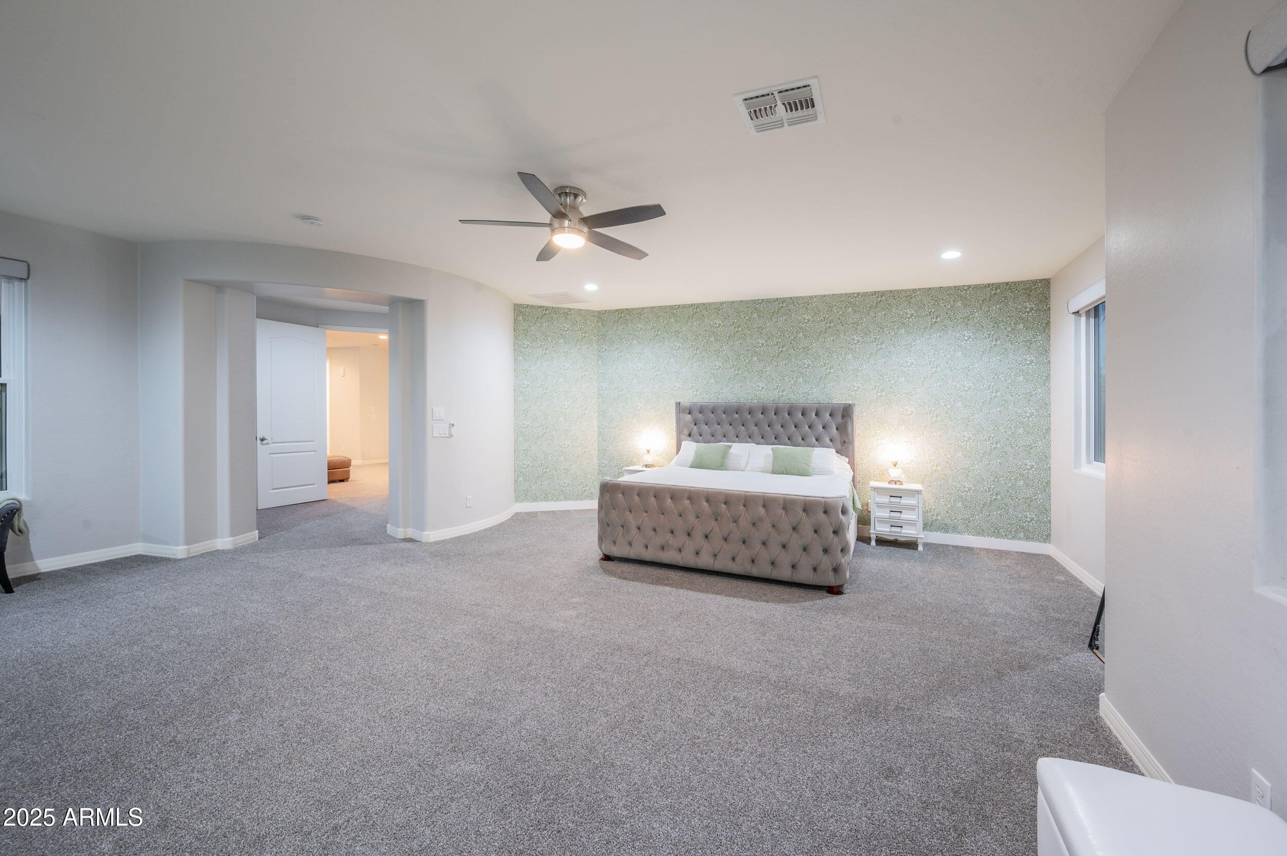 6311 S Roanoke Street