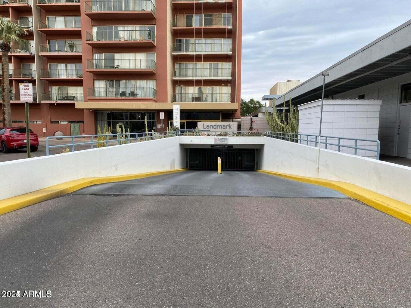 4750 N CENTRAL Avenue L8