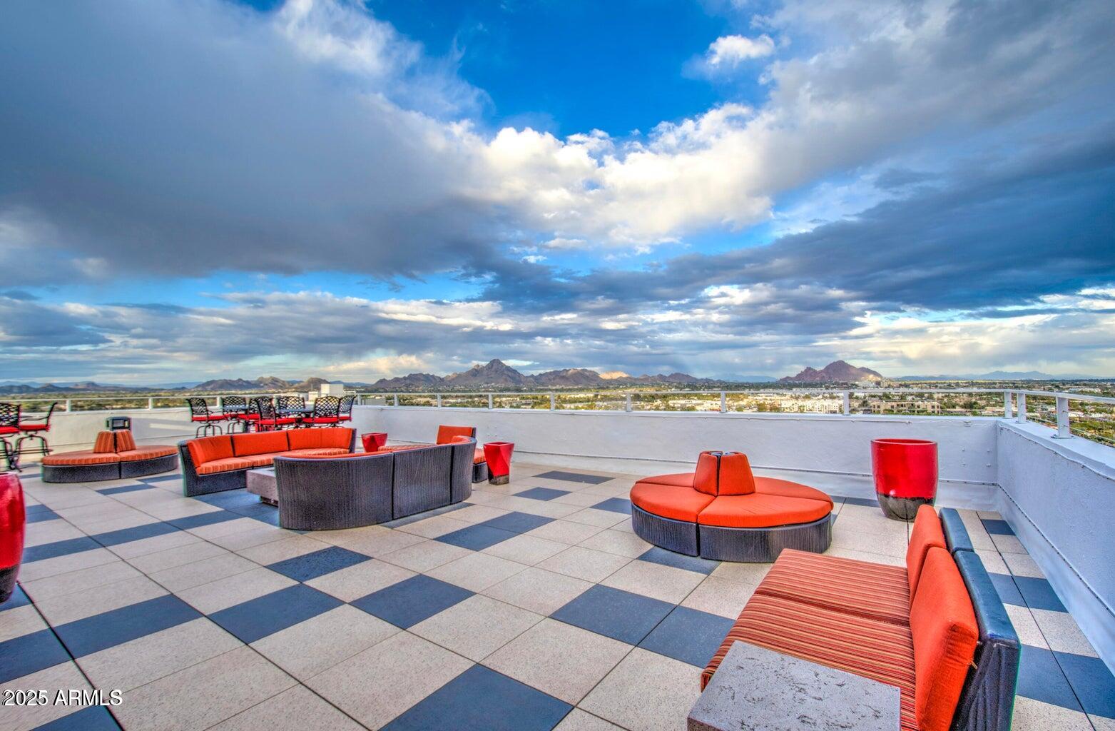 4750 N CENTRAL Avenue L8