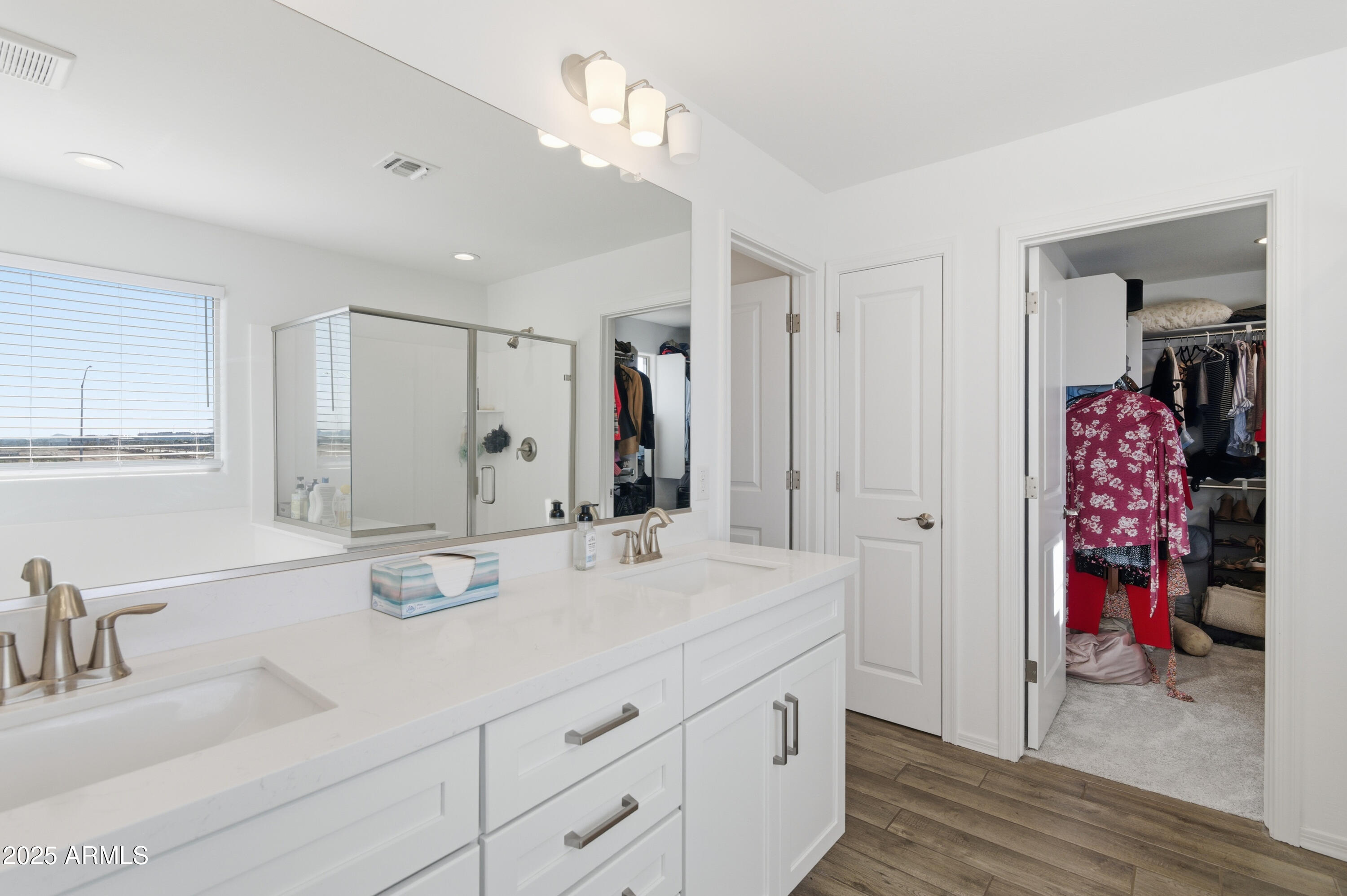 10941 E TEXAS Avenue