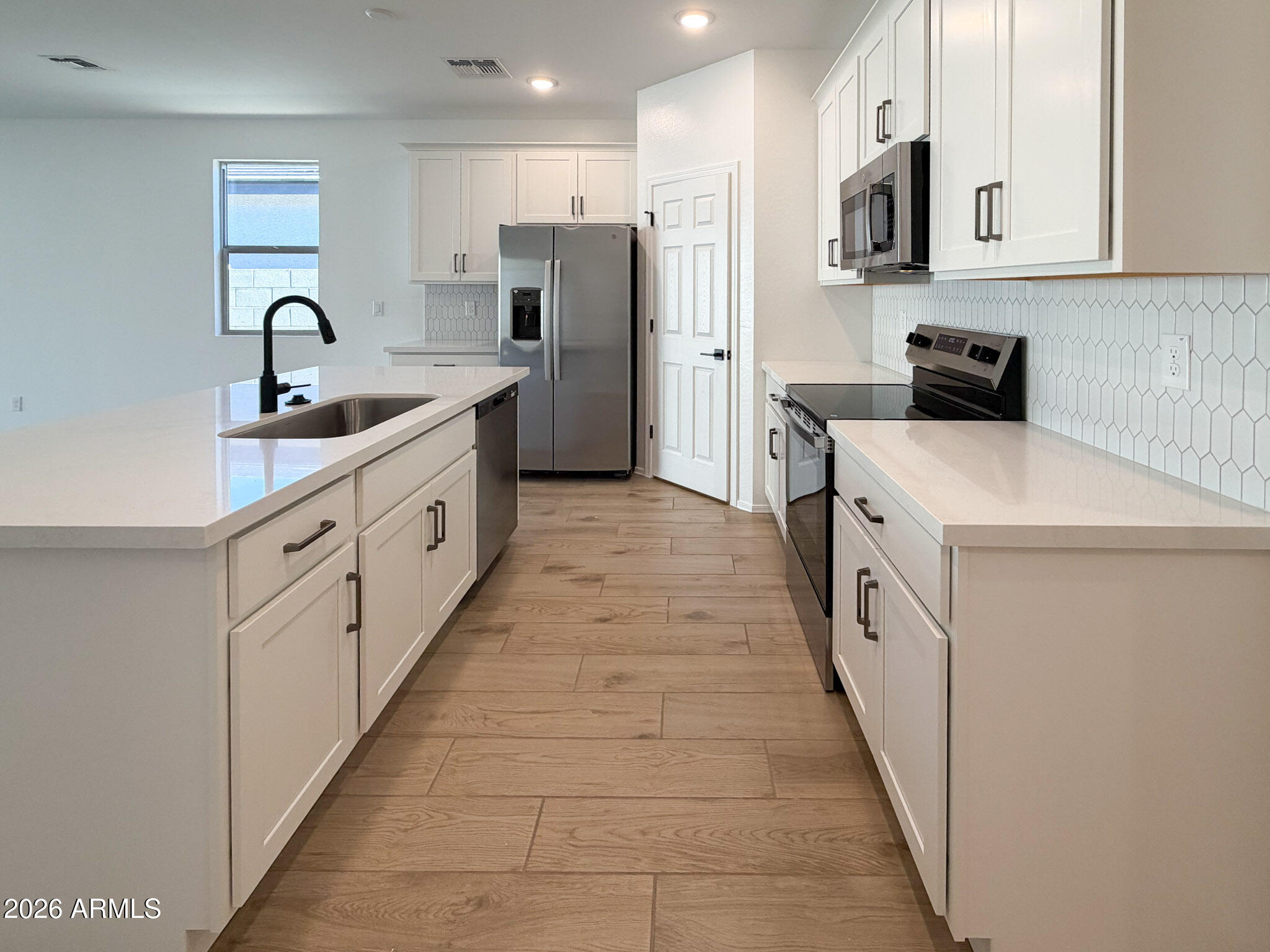 24200 W BOWKER Street