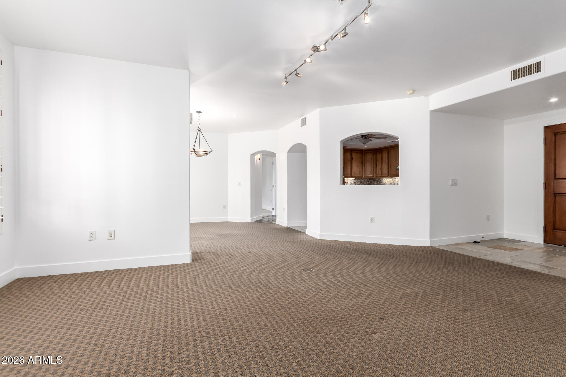 15802 N 71ST Street, 406