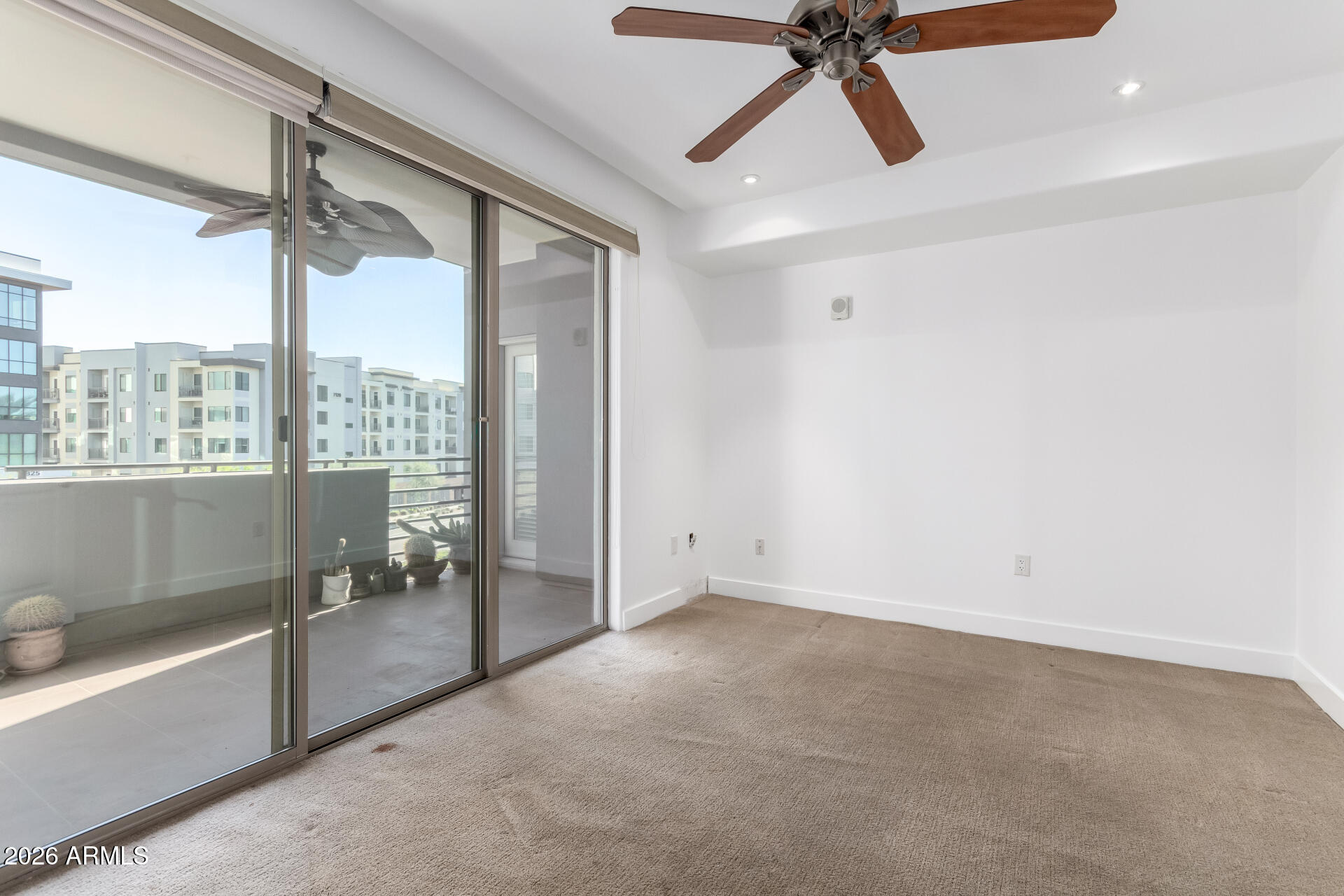 15802 N 71ST Street, 406