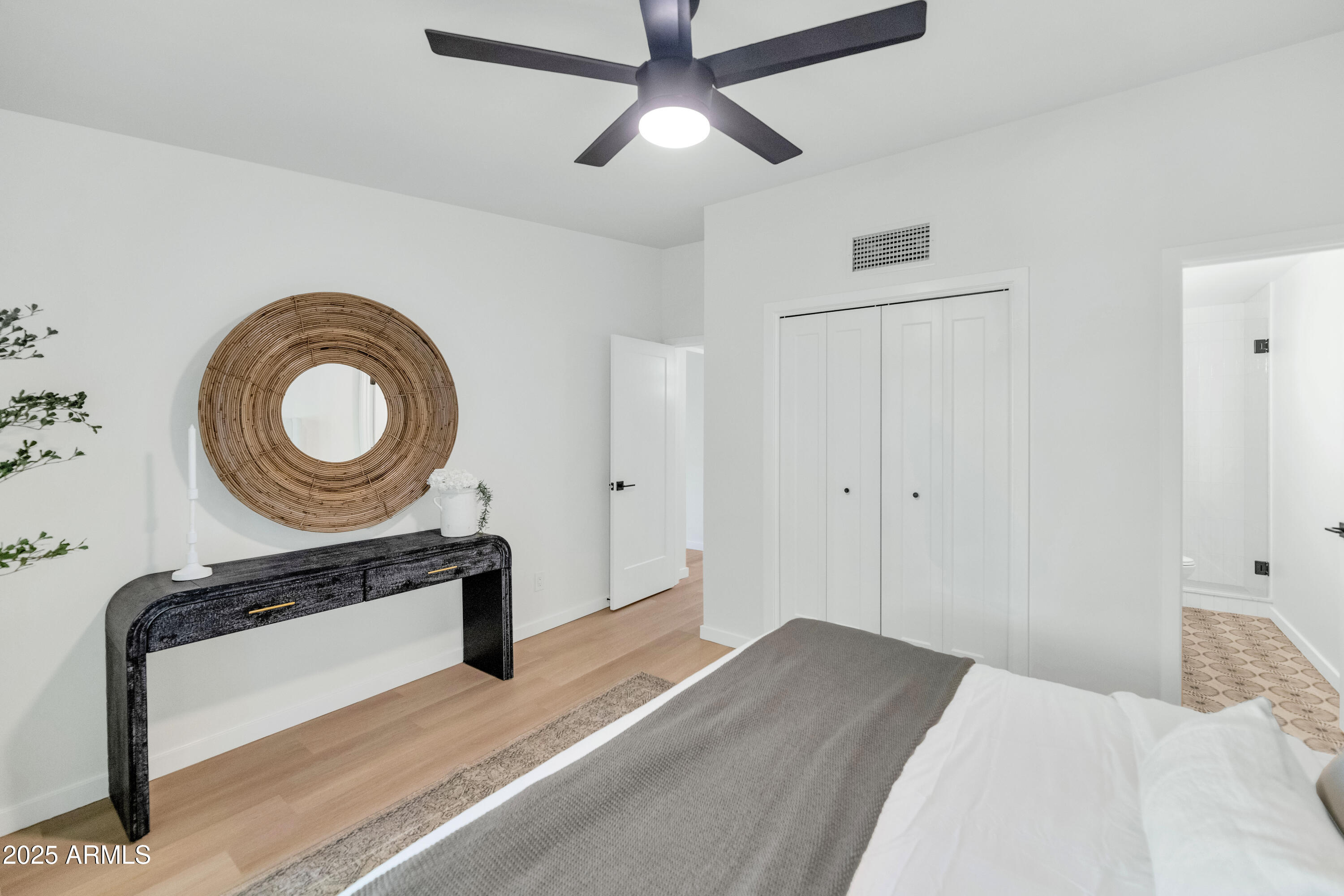 3505 E CAMPBELL Avenue, 7