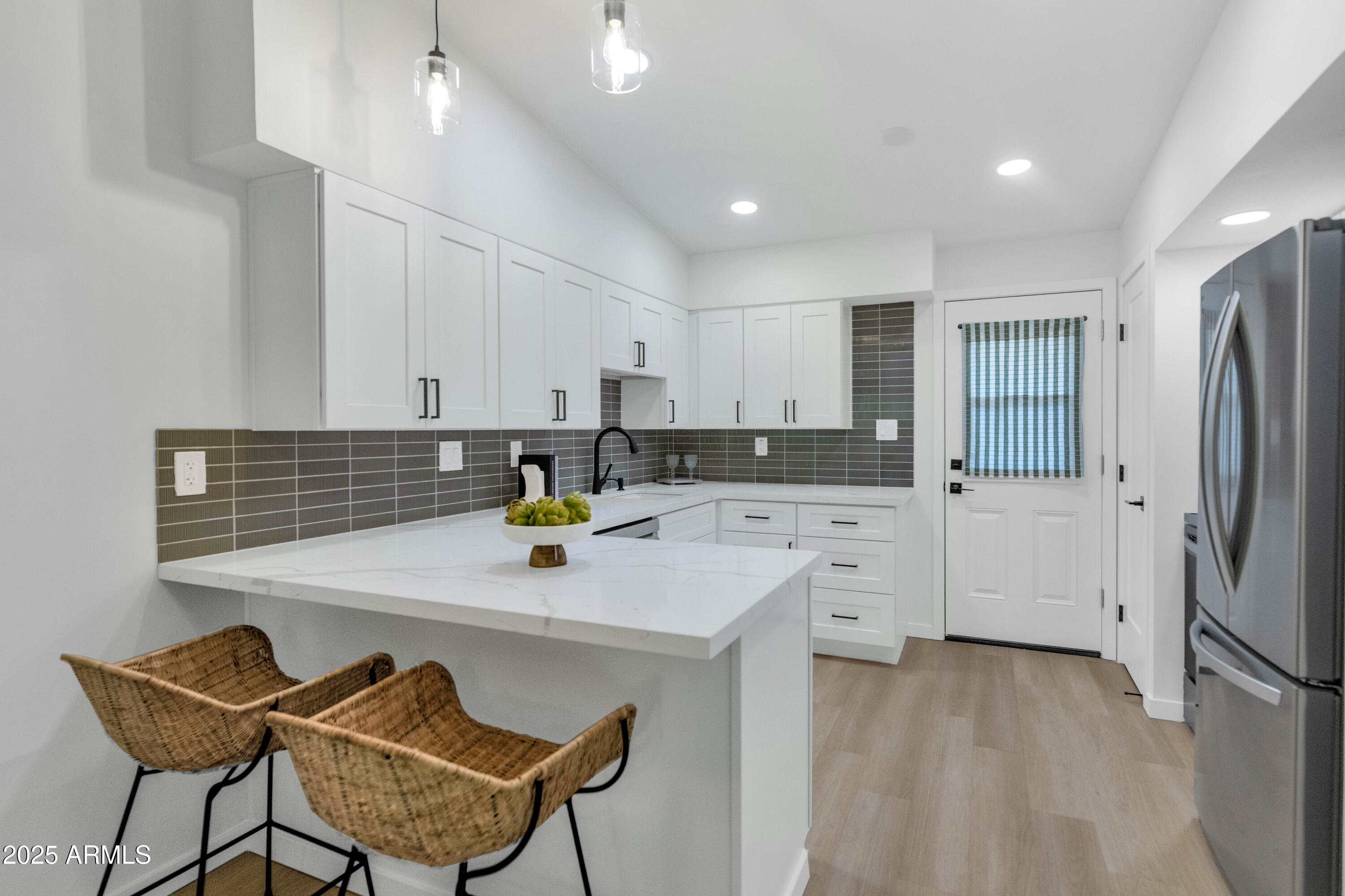 3505 E CAMPBELL Avenue, 7