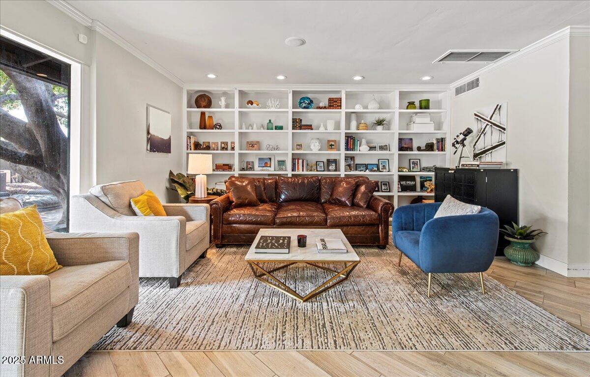 4721 E CALLE REDONDA