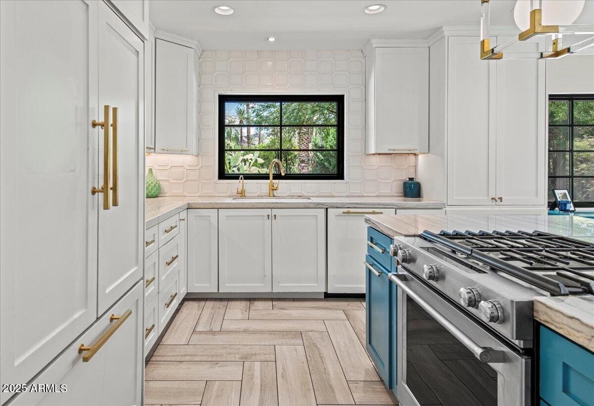 4721 E CALLE REDONDA