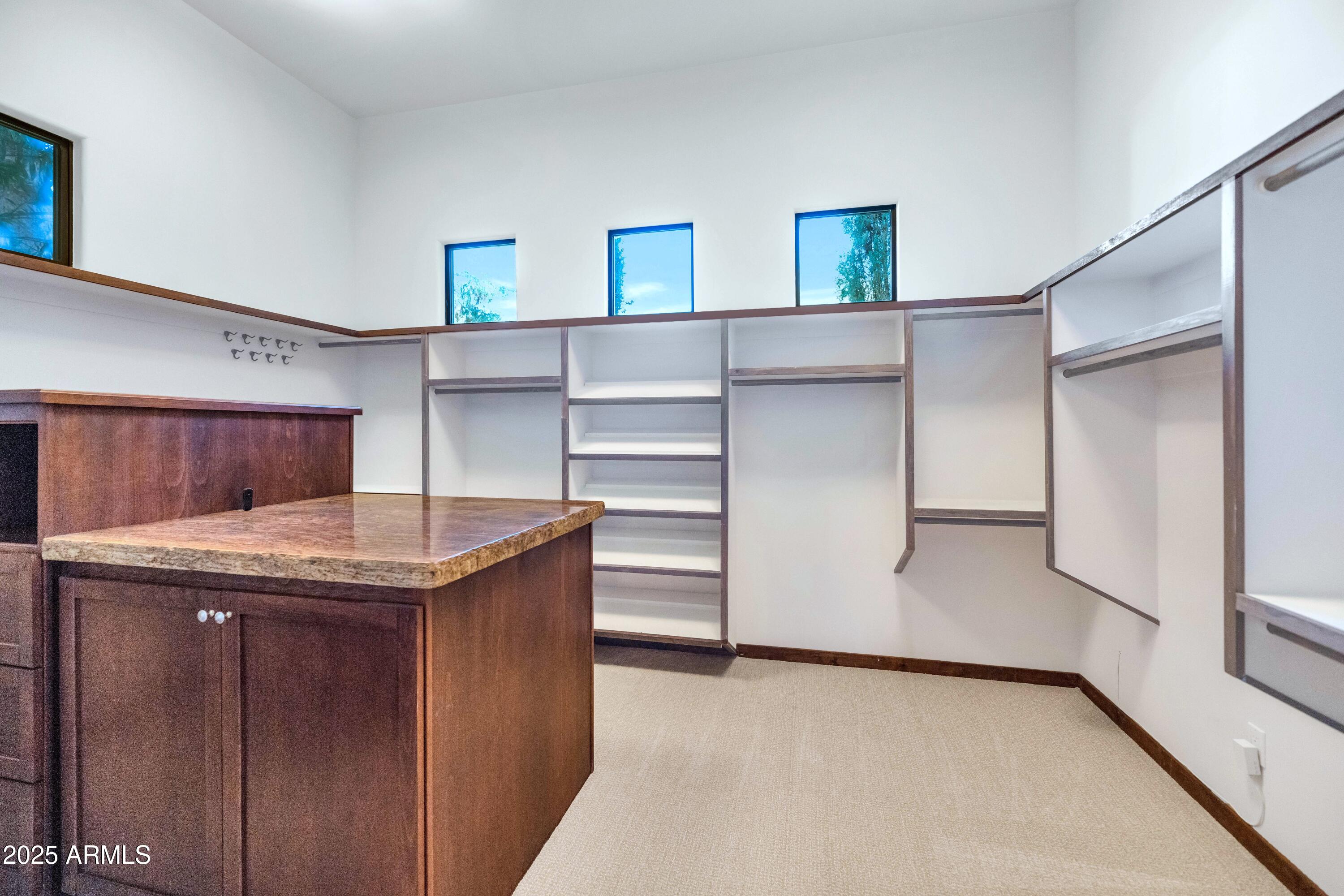 7233 E ROYAL PALM Road