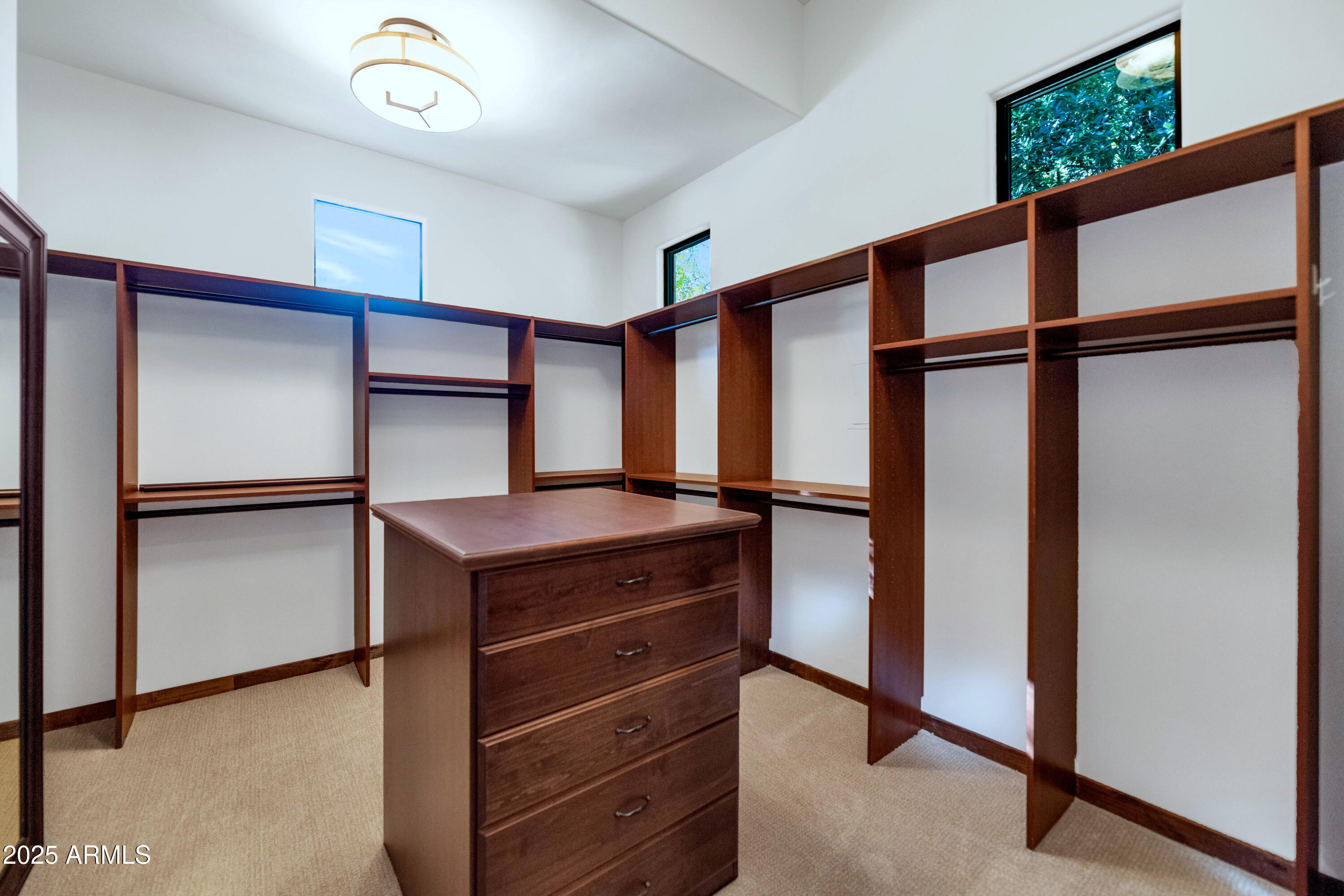 7233 E ROYAL PALM Road