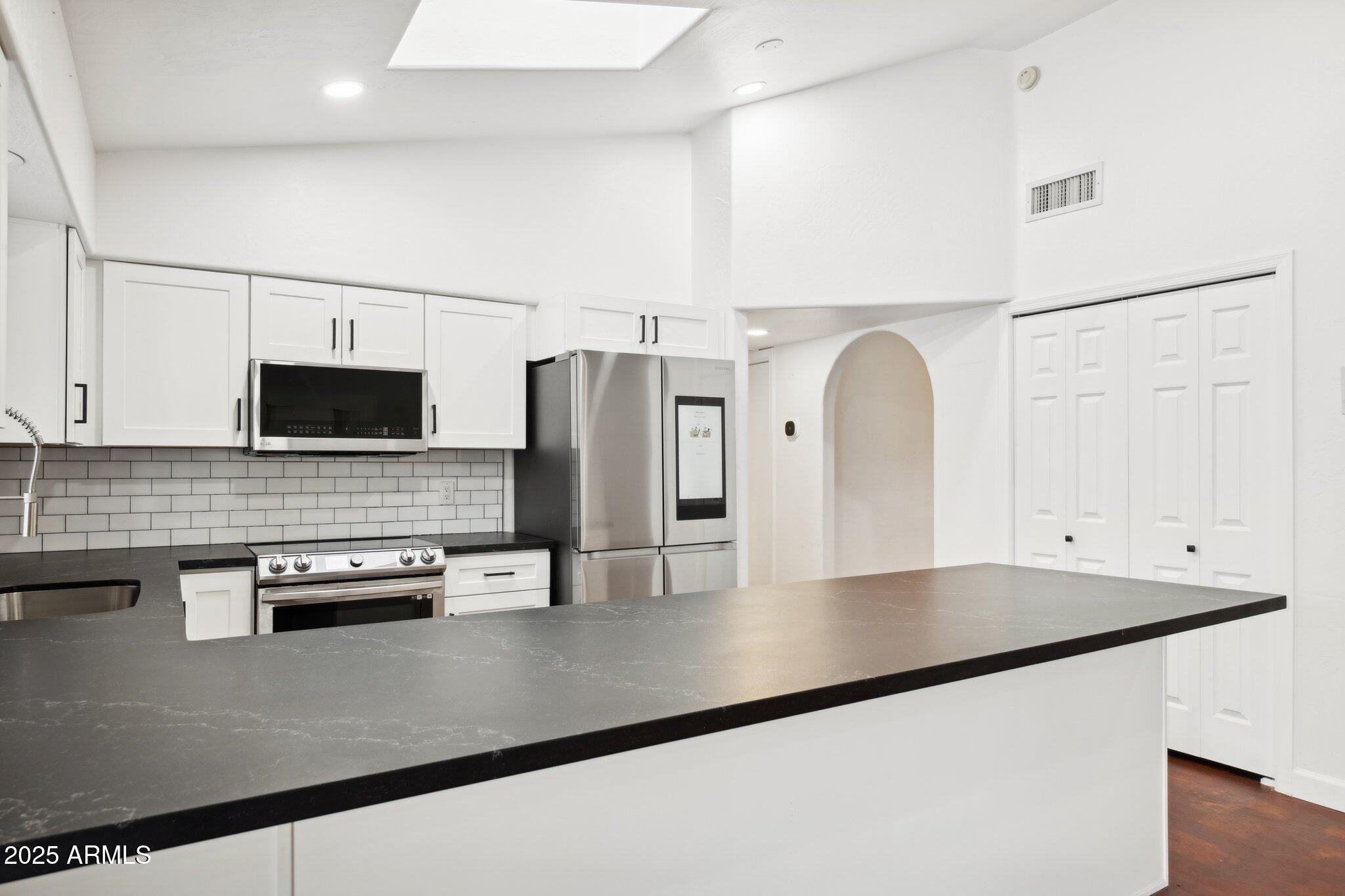 6548 E BARWICK Drive