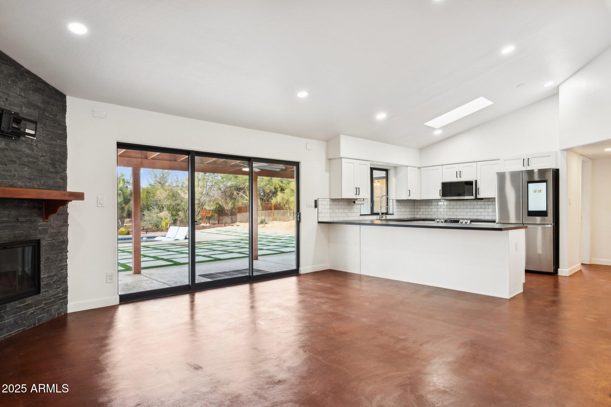 6548 E BARWICK Drive