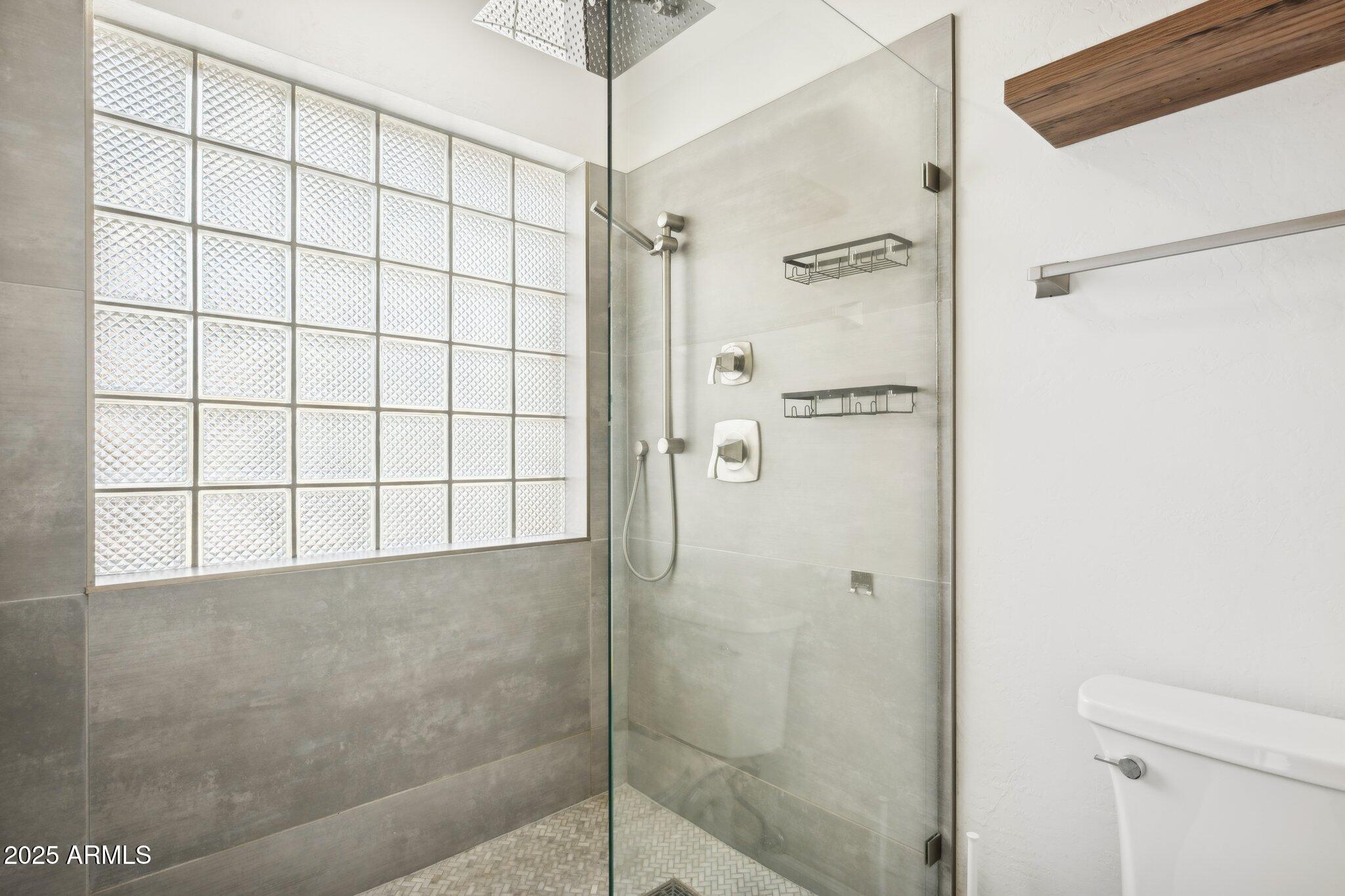 6548 E BARWICK Drive