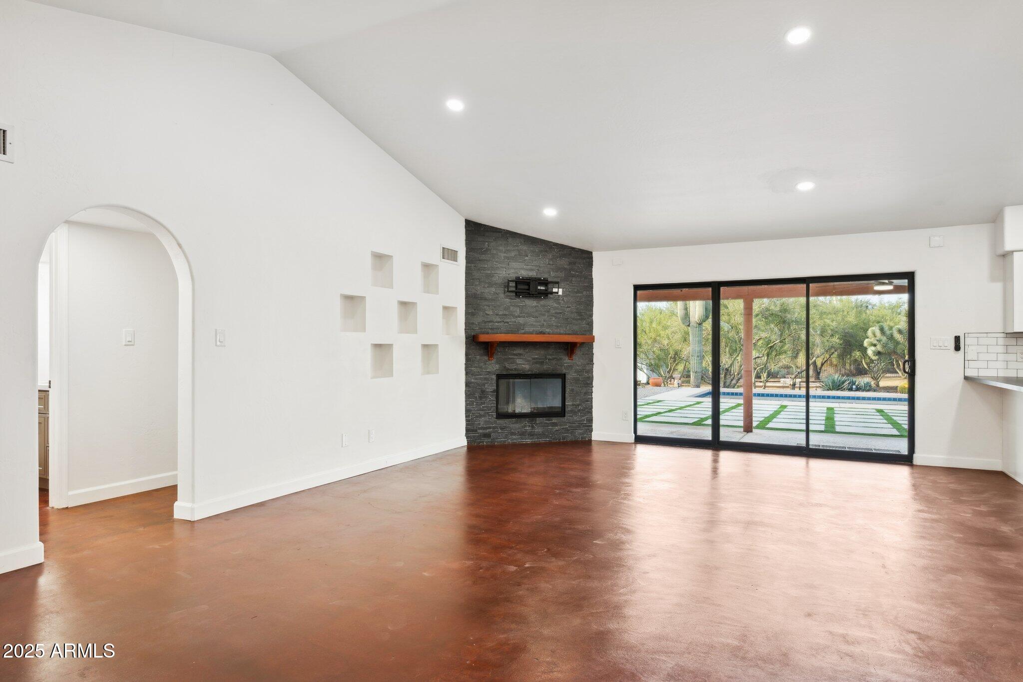 6548 E BARWICK Drive