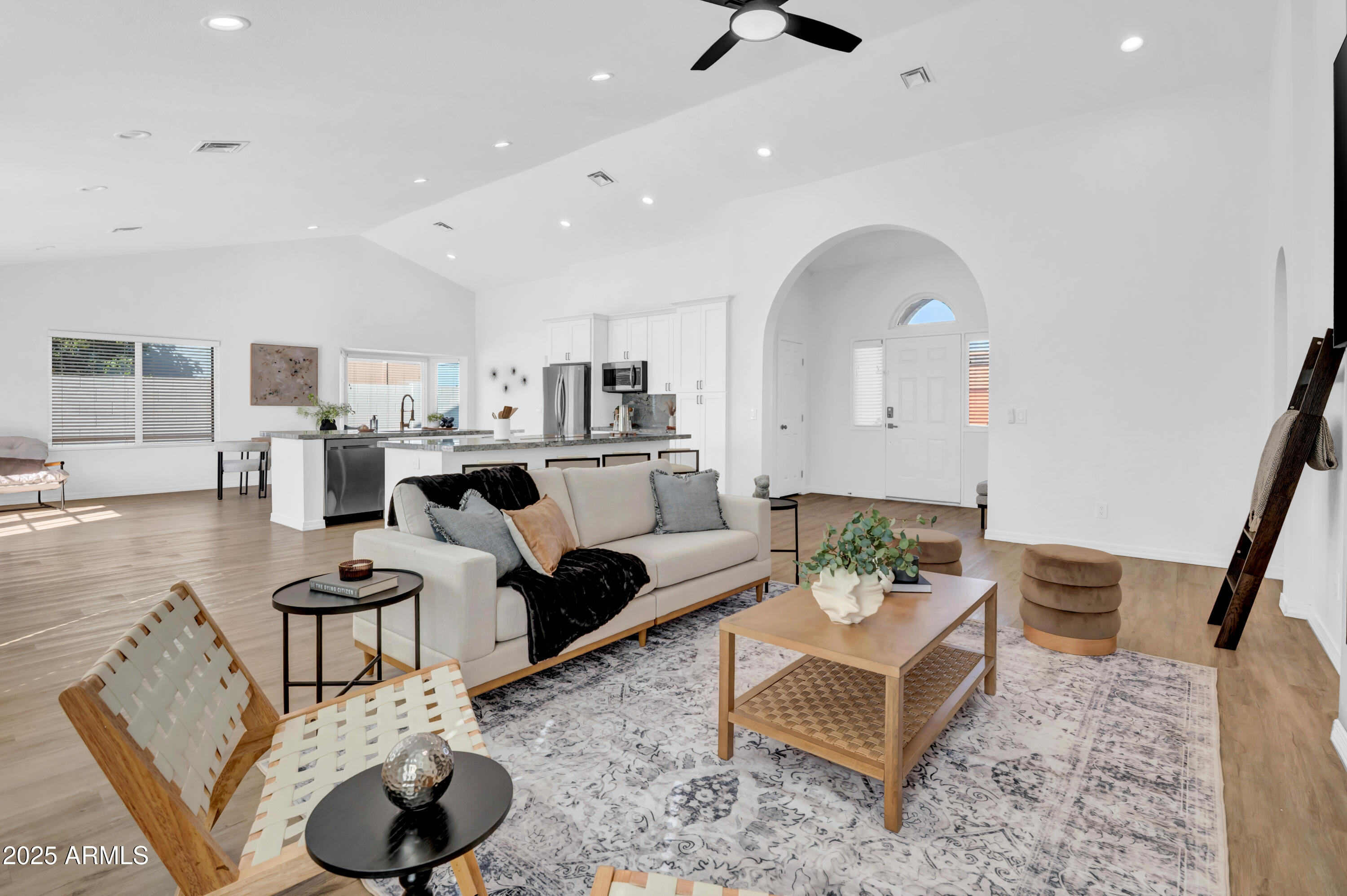 3641 W SARAGOSA Street