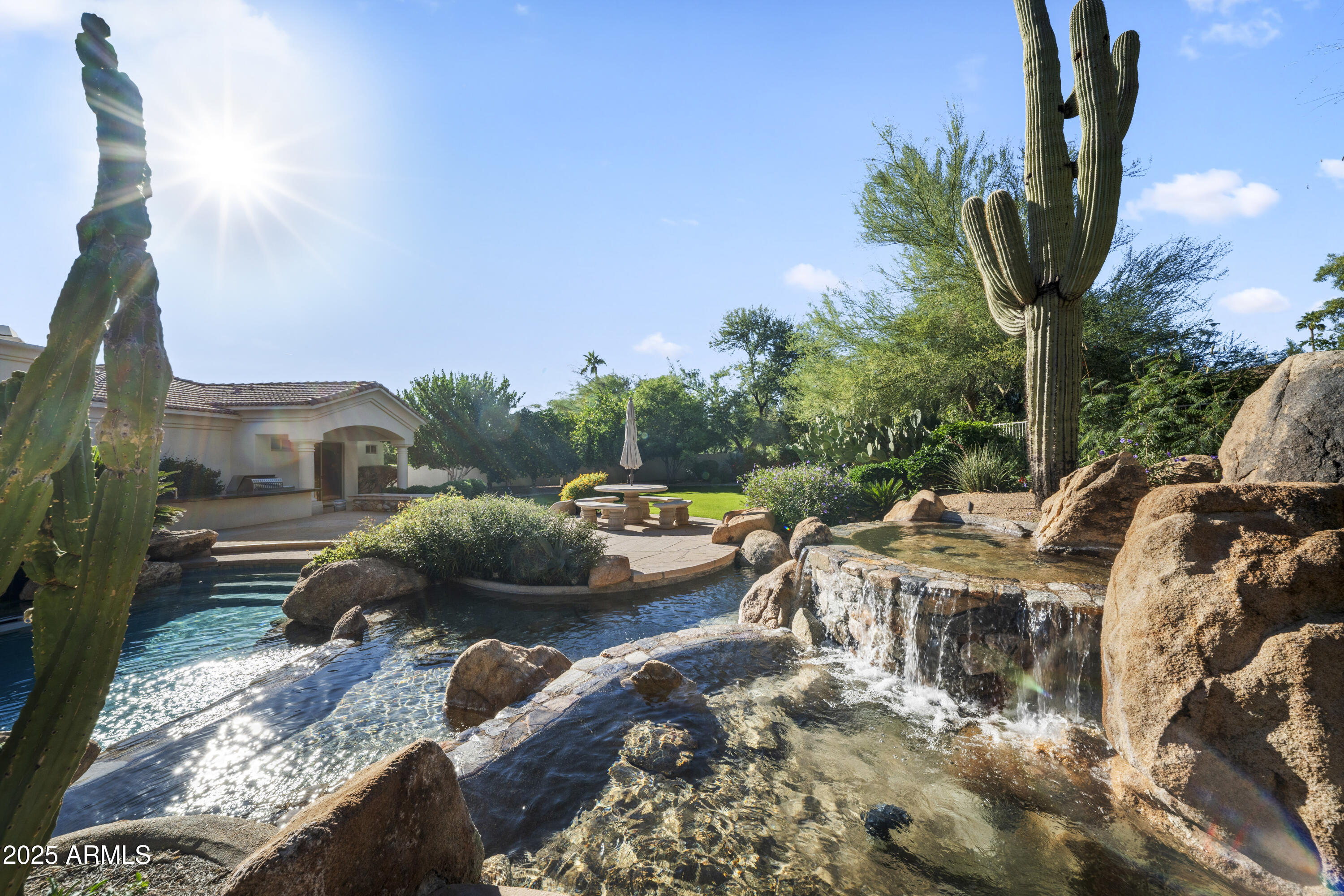 8350 E VIA DEL SOL Drive