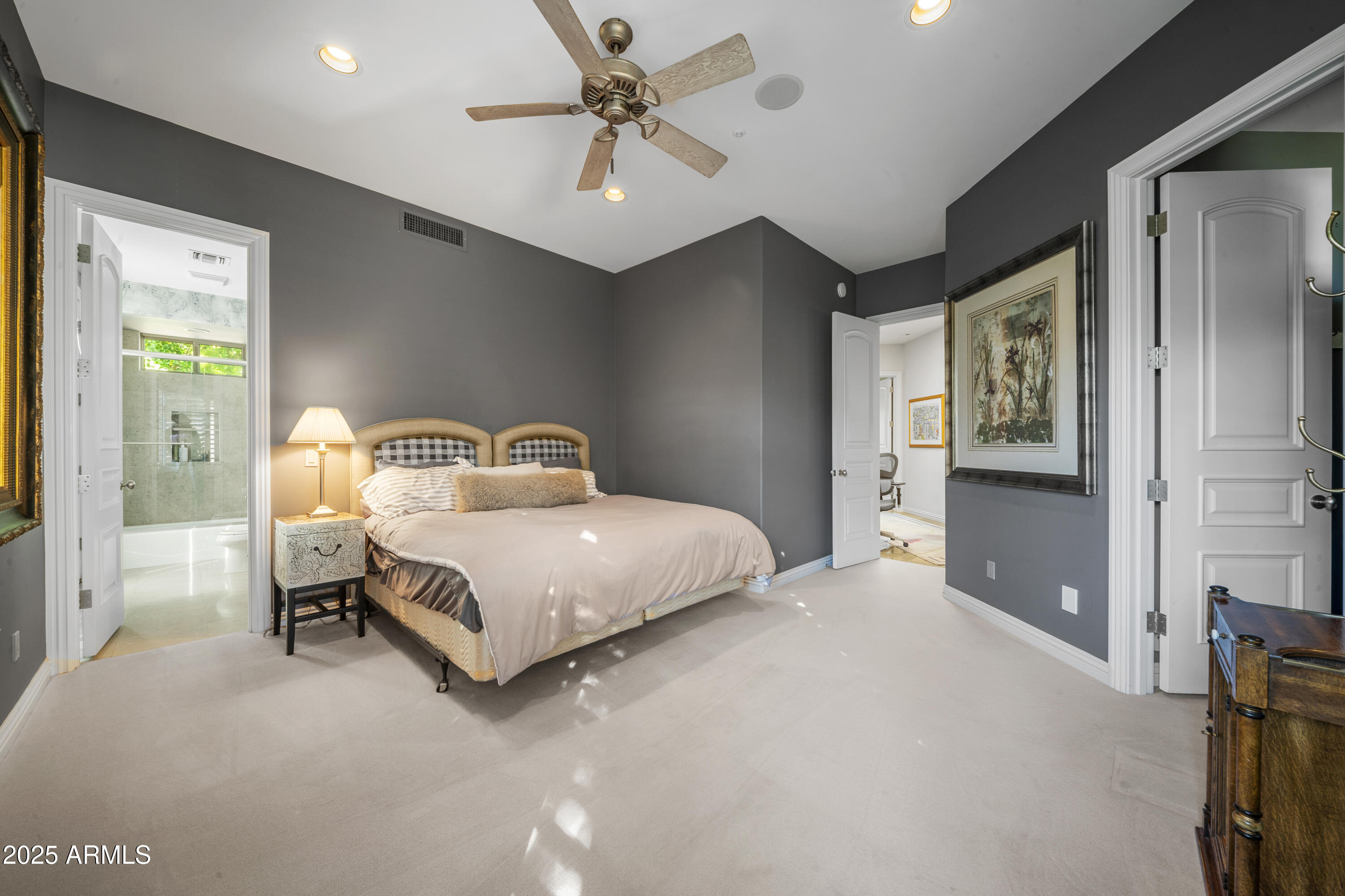 8350 E VIA DEL SOL Drive