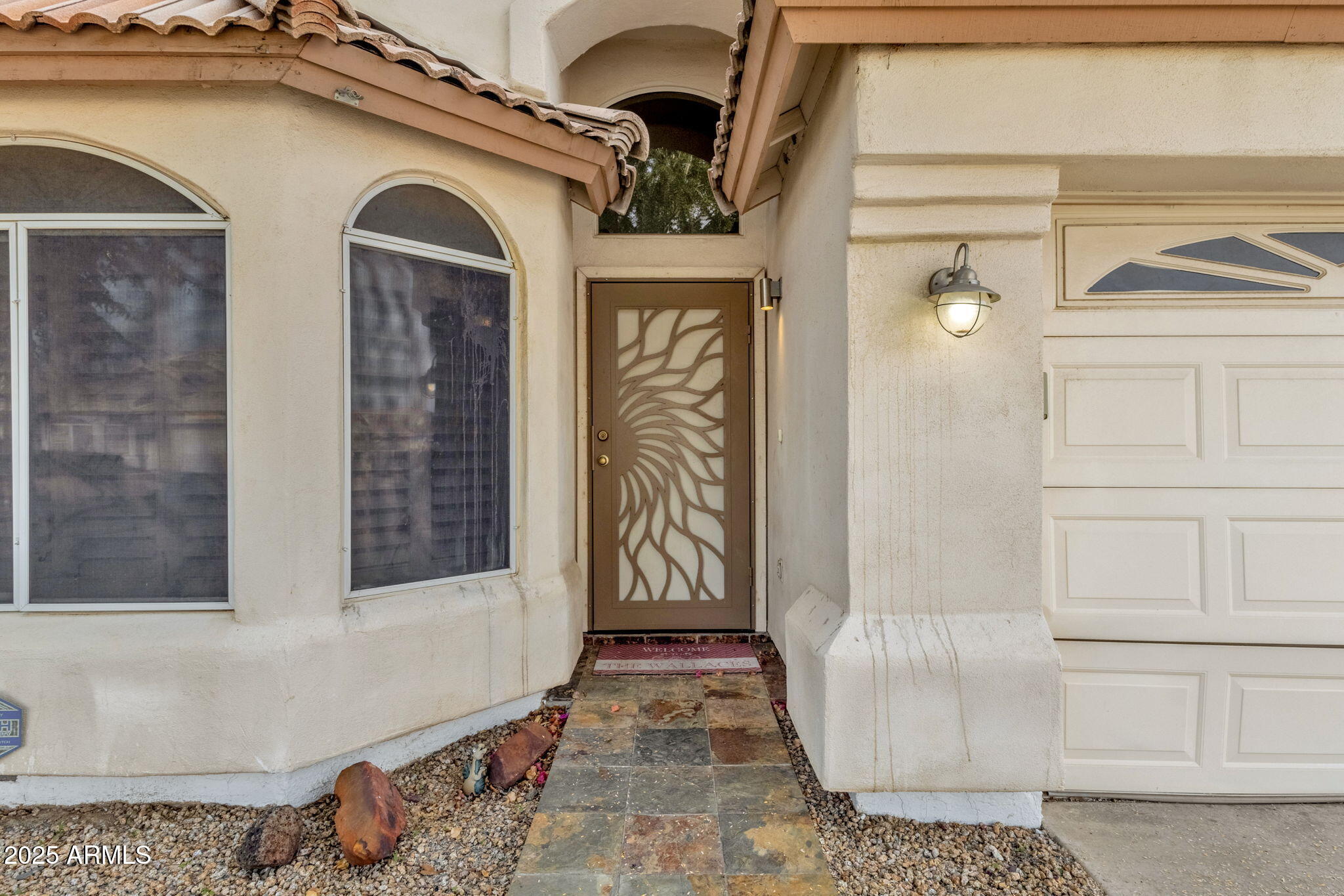 517 W AIRE LIBRE Avenue