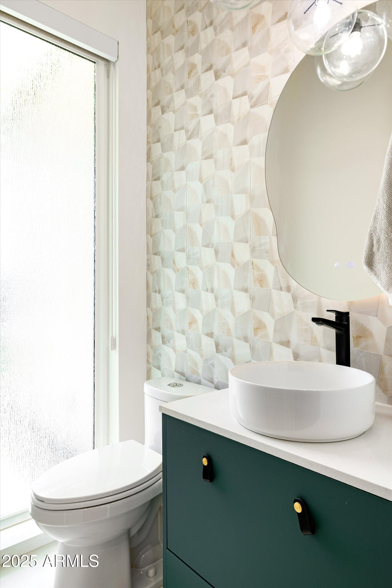 3721 E PICCADILLY Road