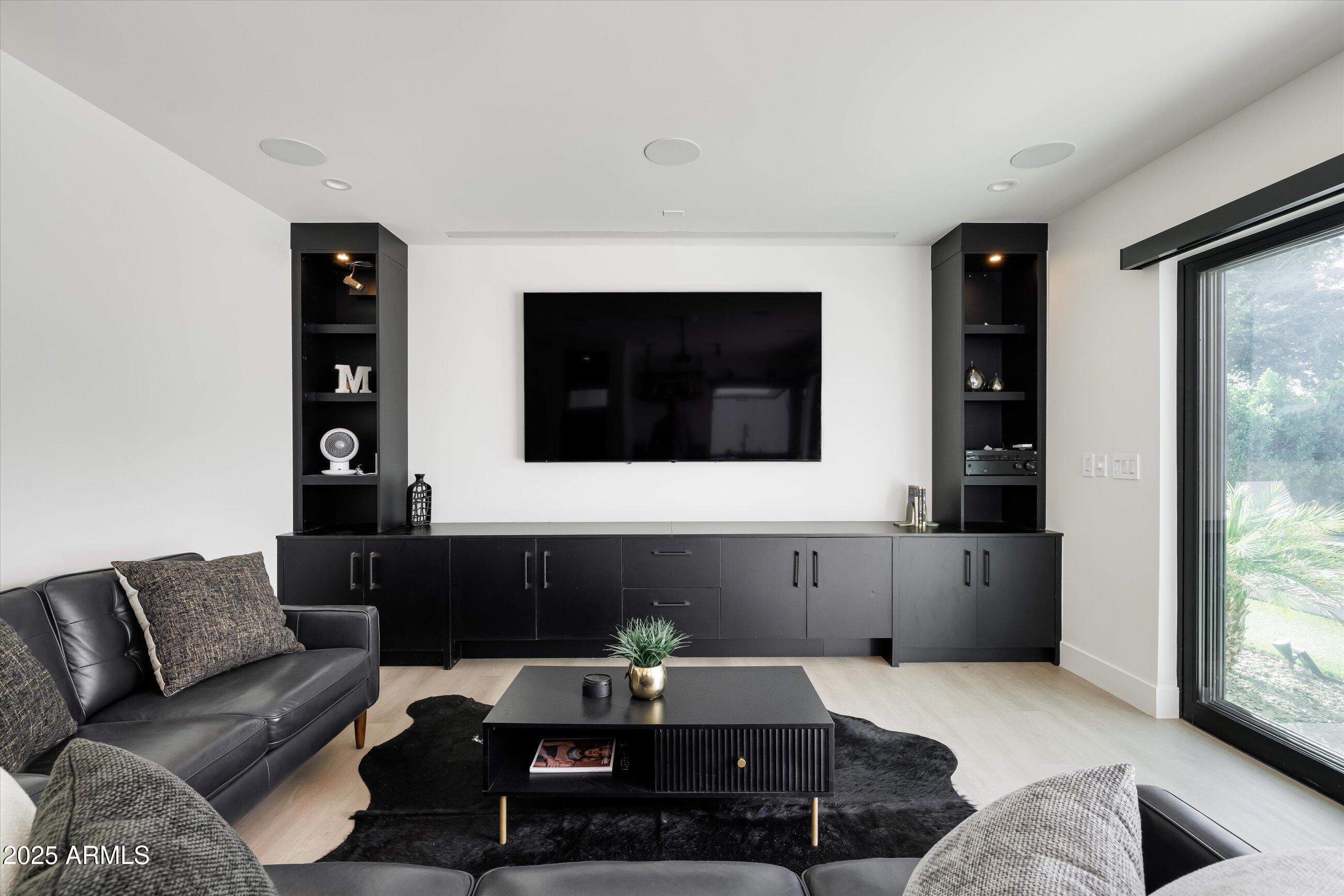 3721 E PICCADILLY Road