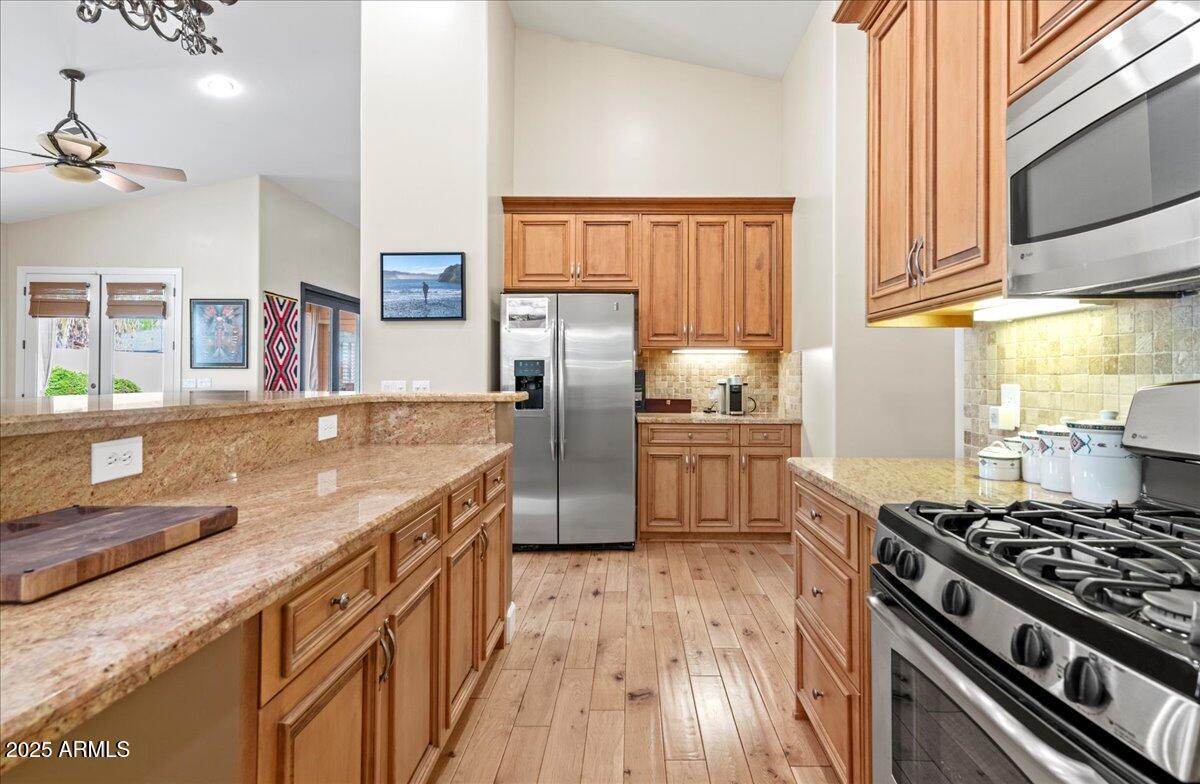 6630 E LAFAYETTE Boulevard