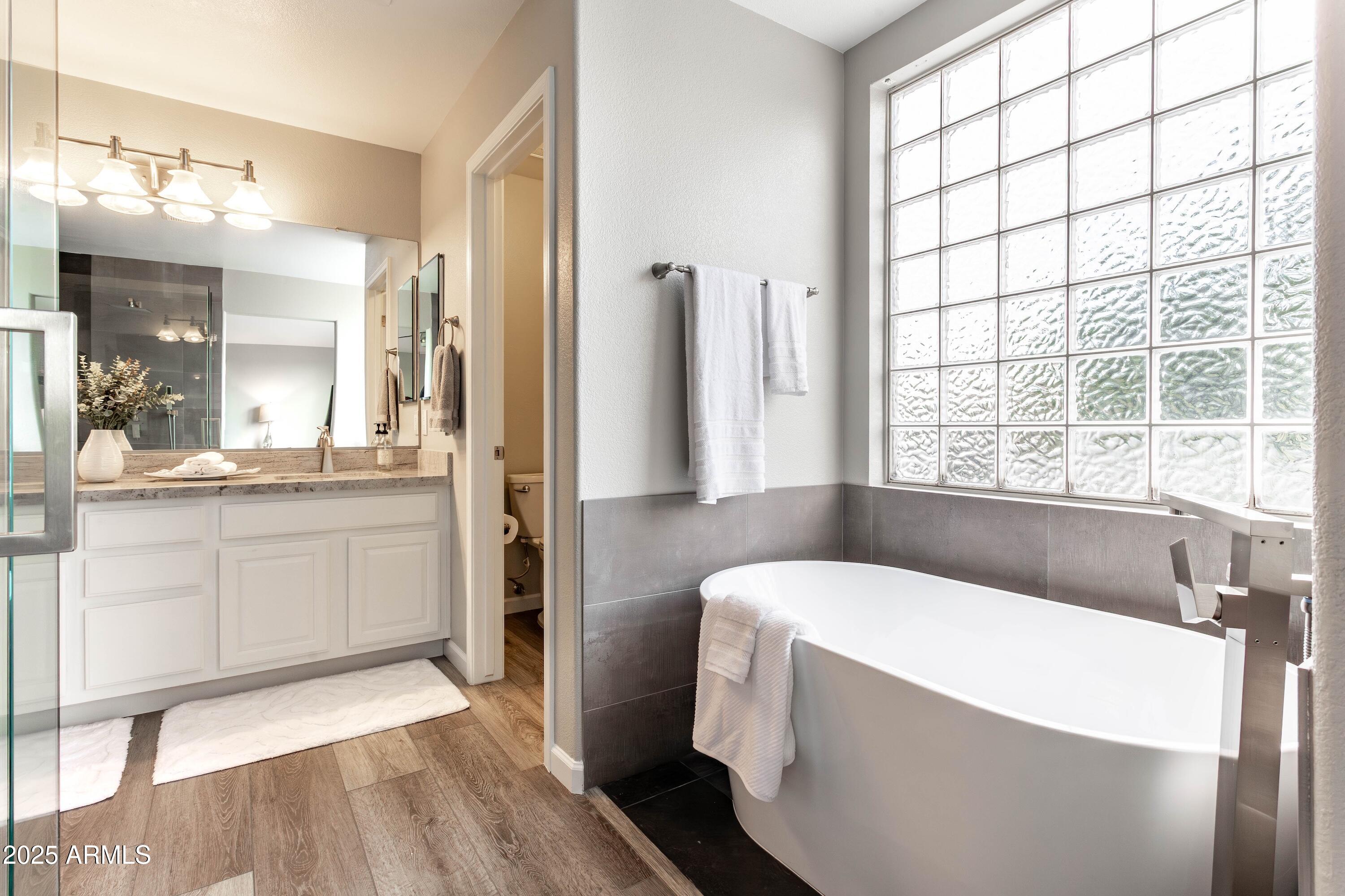 4350 E SMOKEHOUSE Trail