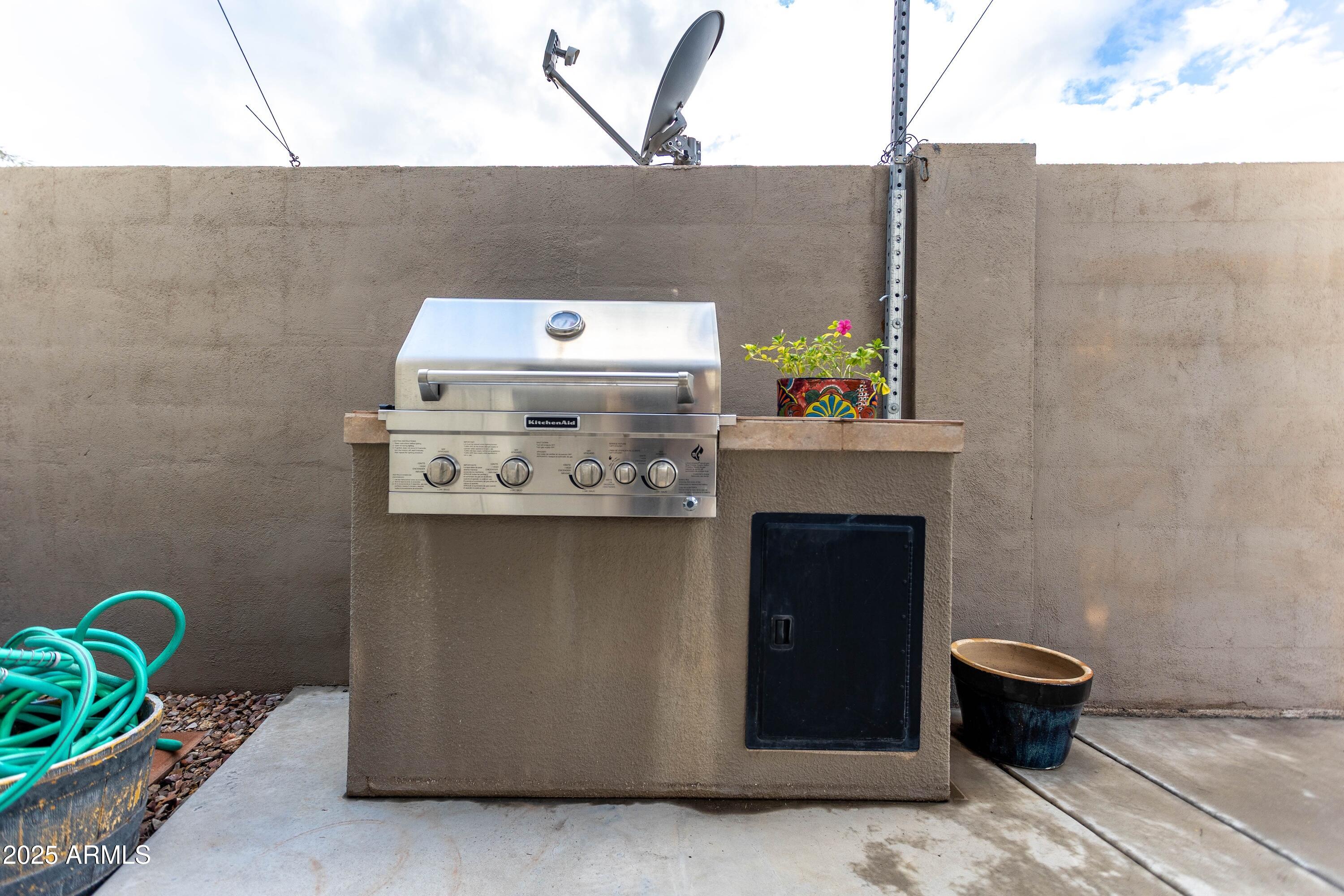 4350 E SMOKEHOUSE Trail