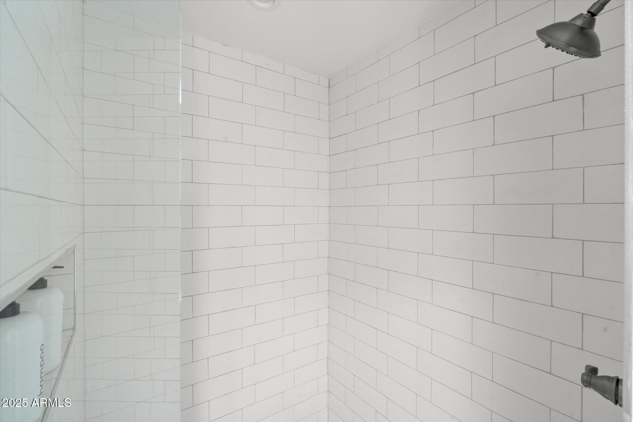 6333 N SCOTTSDALE Road Unit: 5