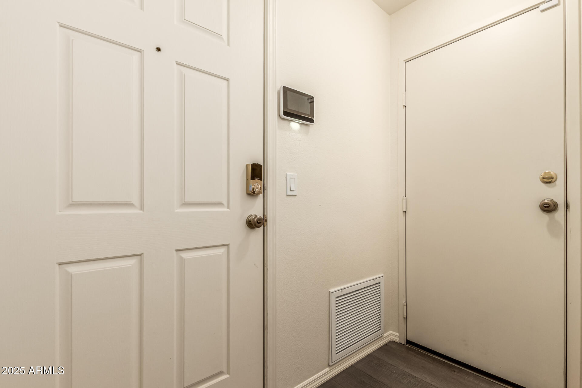 2401 E RIO SALADO Parkway 1048