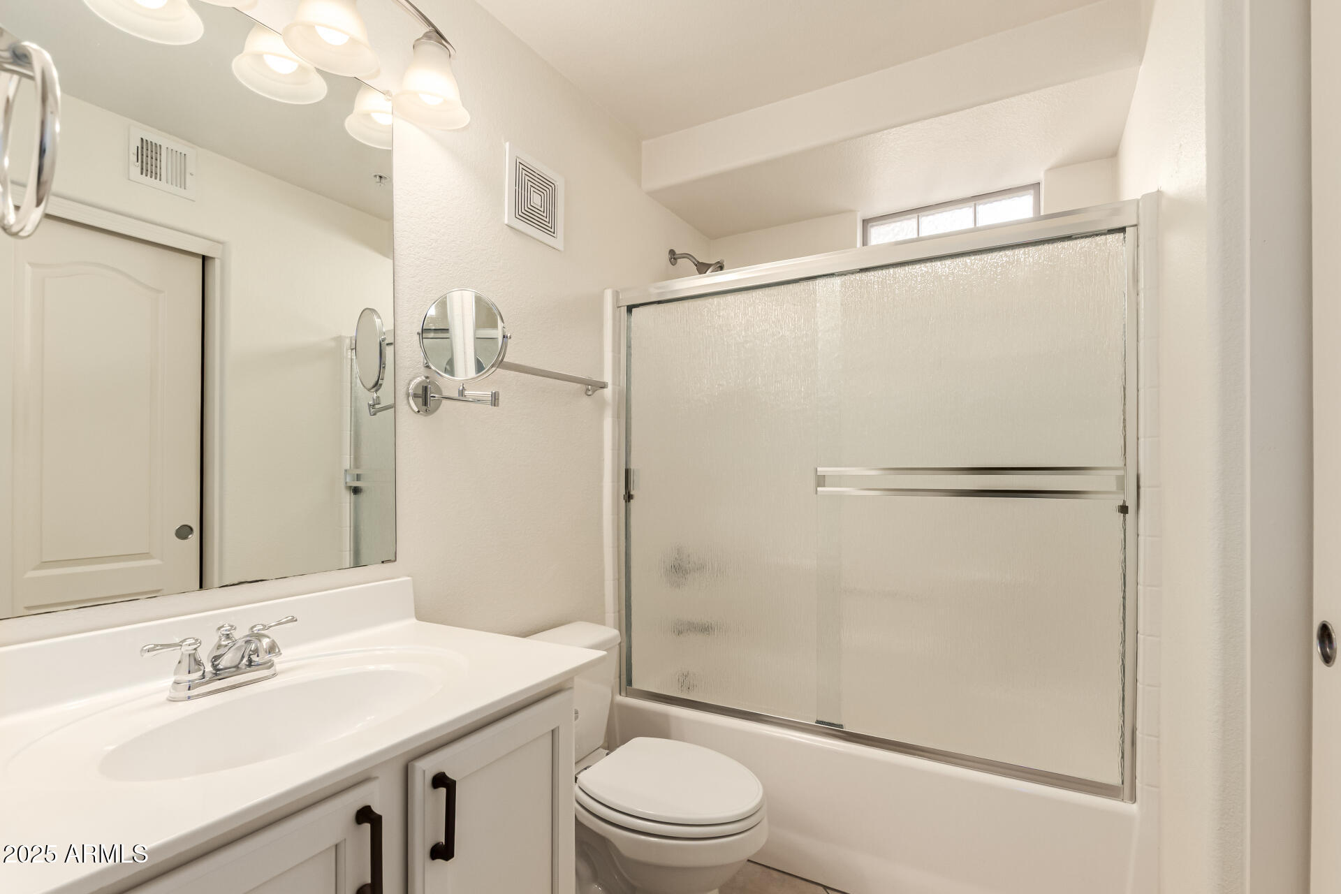 2401 E RIO SALADO Parkway 1048