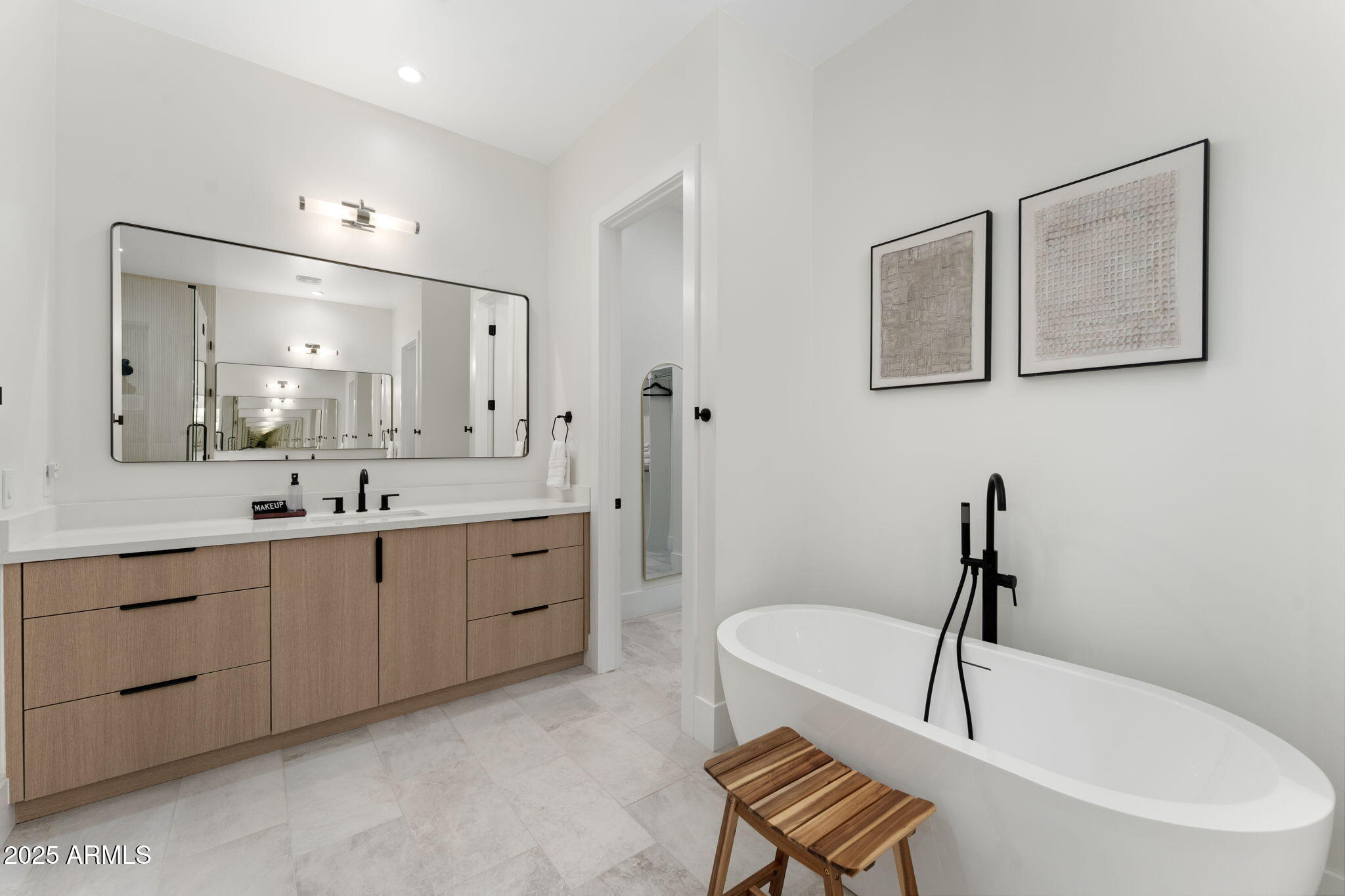 4546 E CAMPBELL Avenue