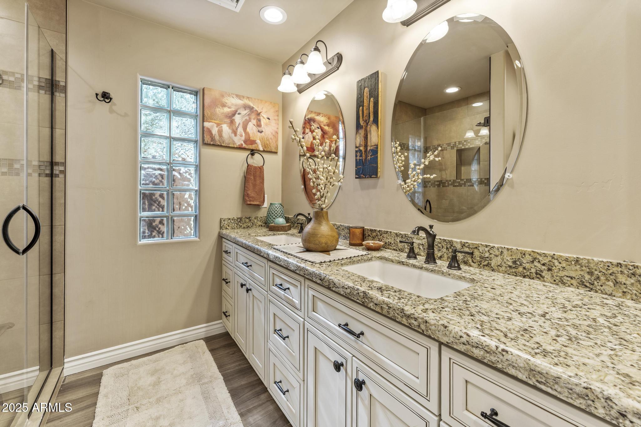 6145 E CAVE CREEK Road Unit: 103