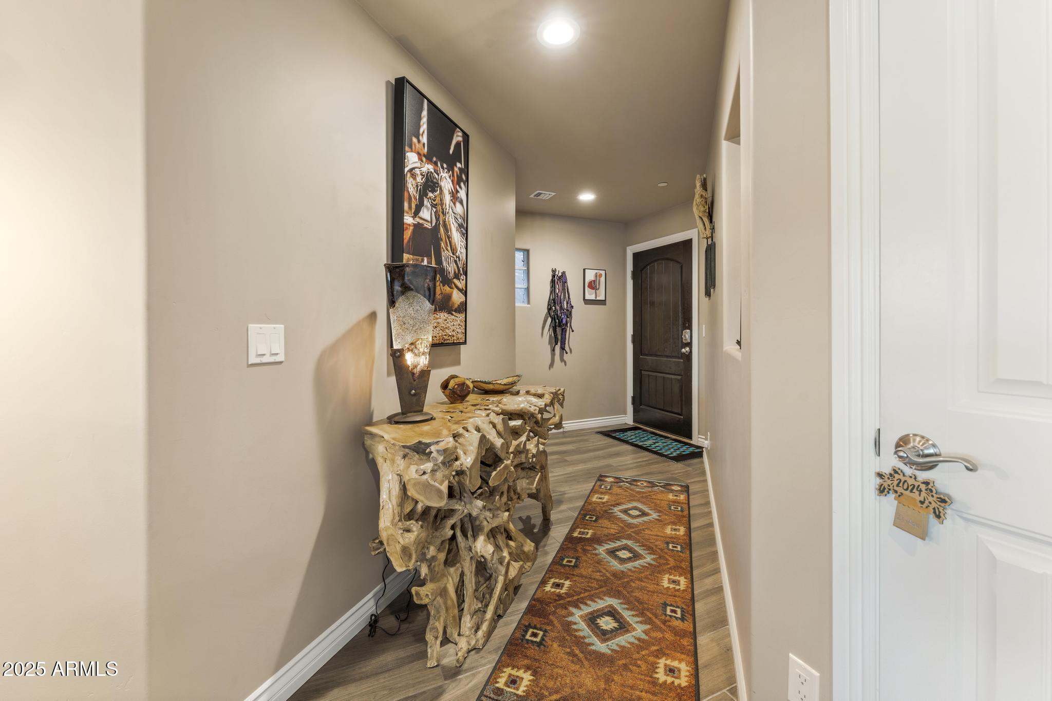 6145 E CAVE CREEK Road Unit: 103