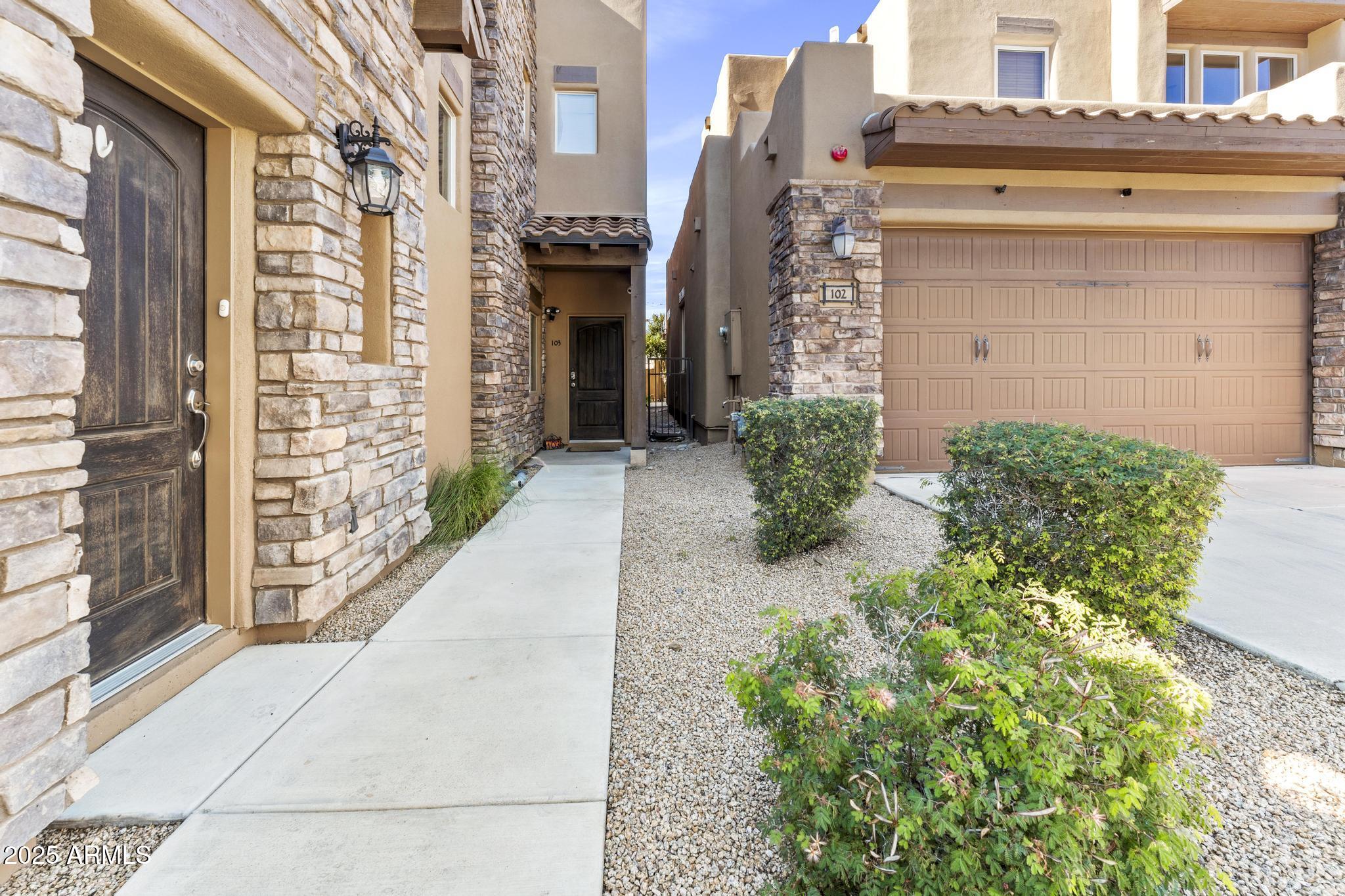 6145 E CAVE CREEK Road Unit: 103