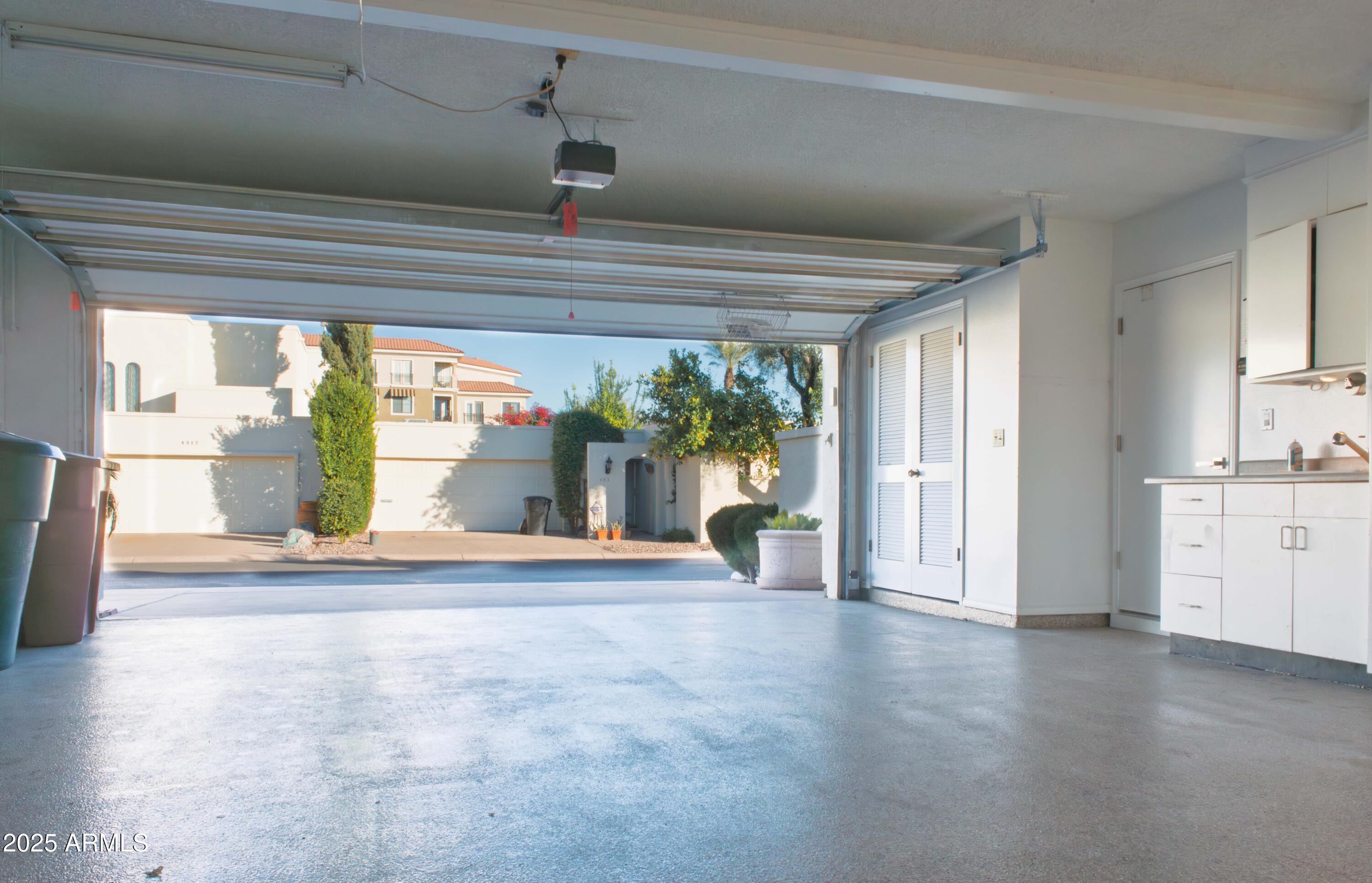 6945 E GLENROSA Avenue