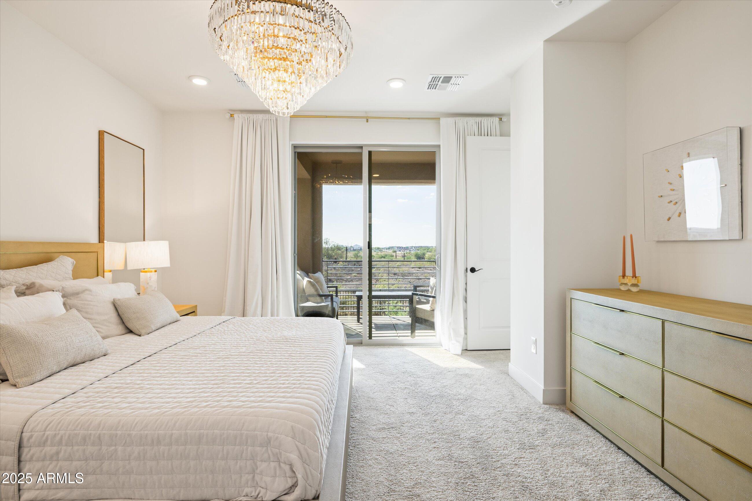 2121 W Sonoran Desert Drive 8