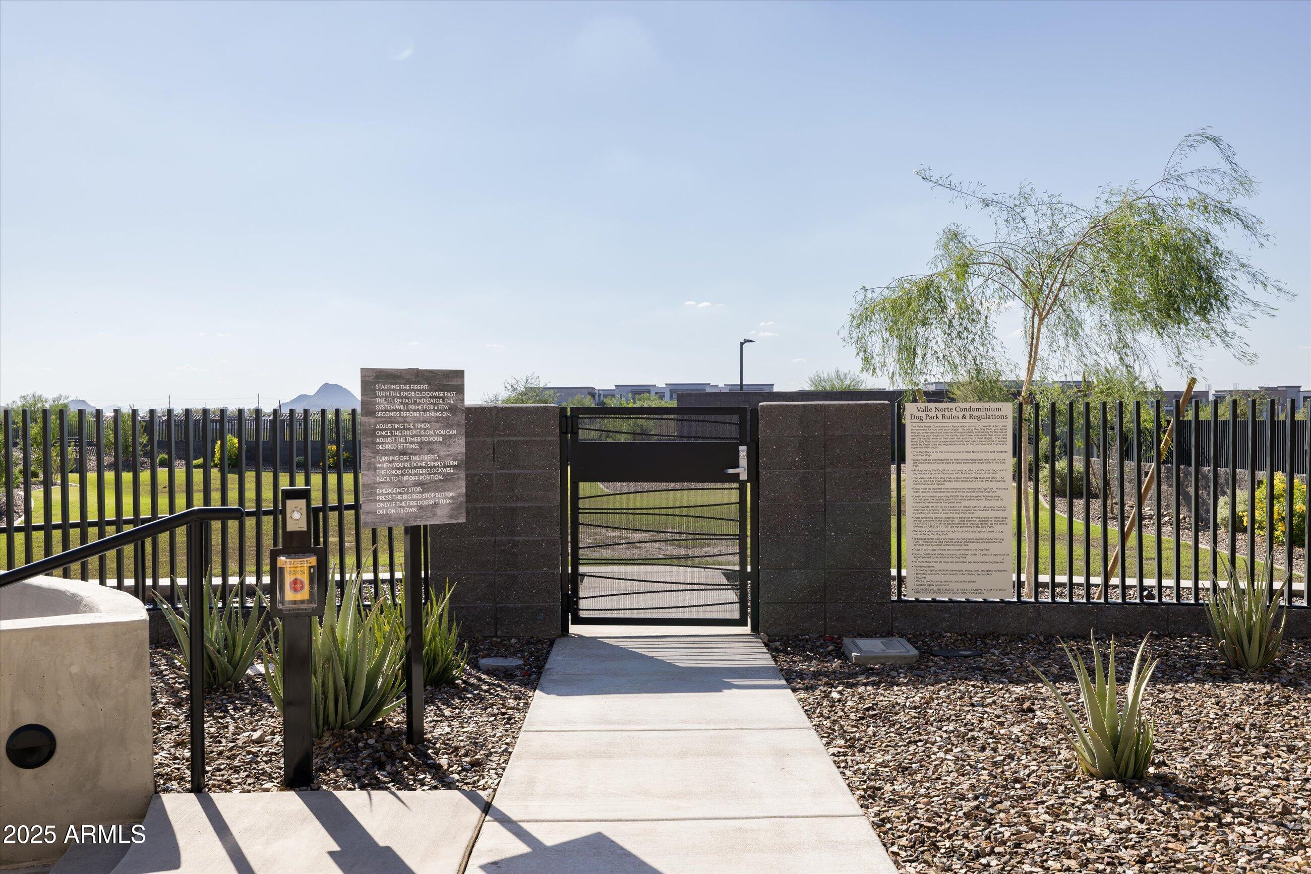 2121 W Sonoran Desert Drive 8