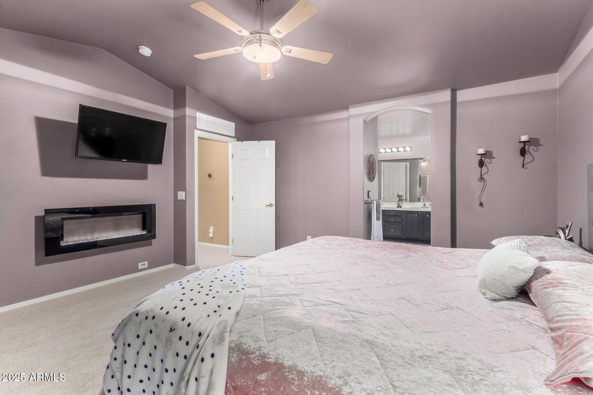 1938 E LOS ALAMOS Street