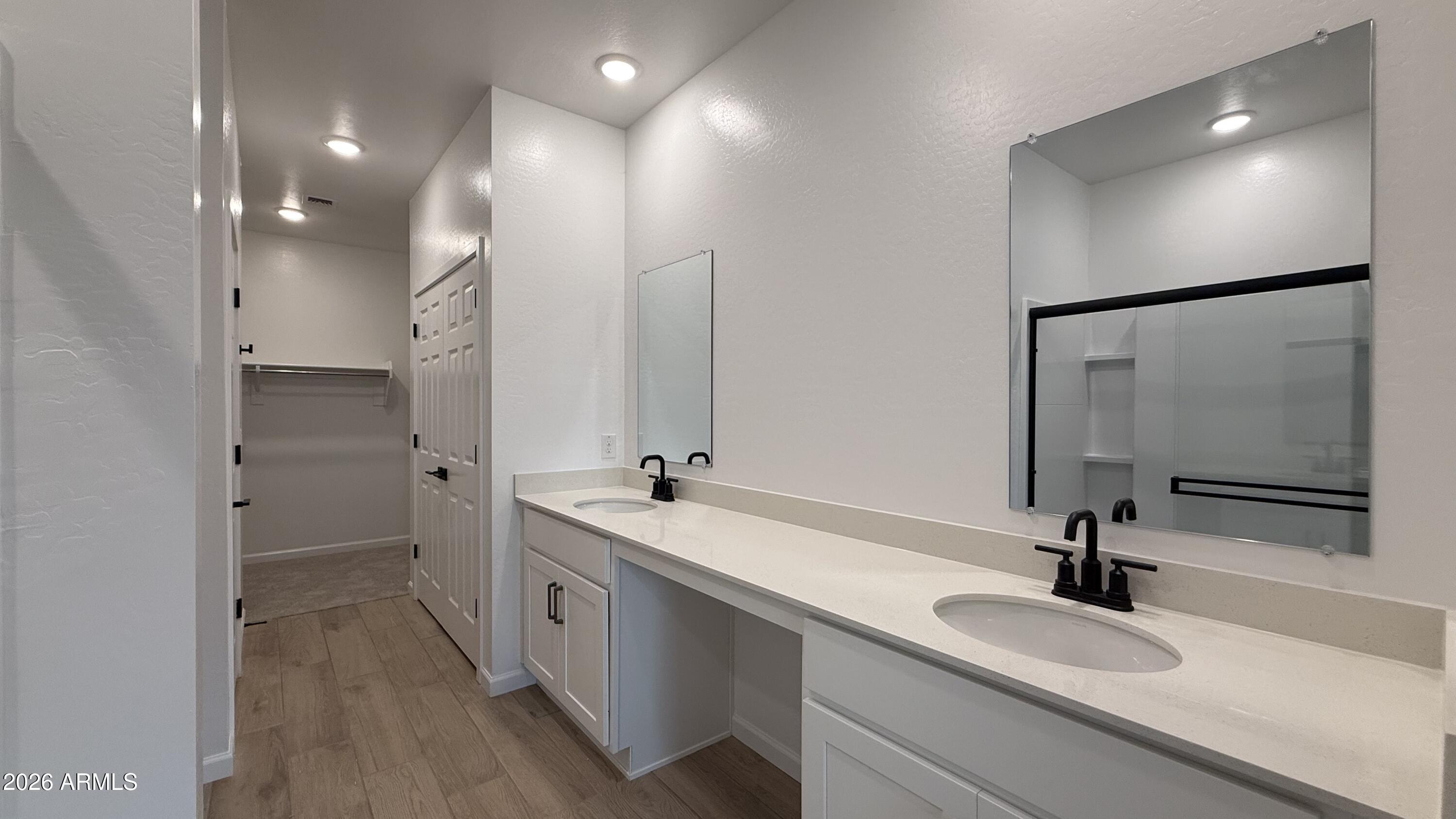 47663 W KENNER Drive