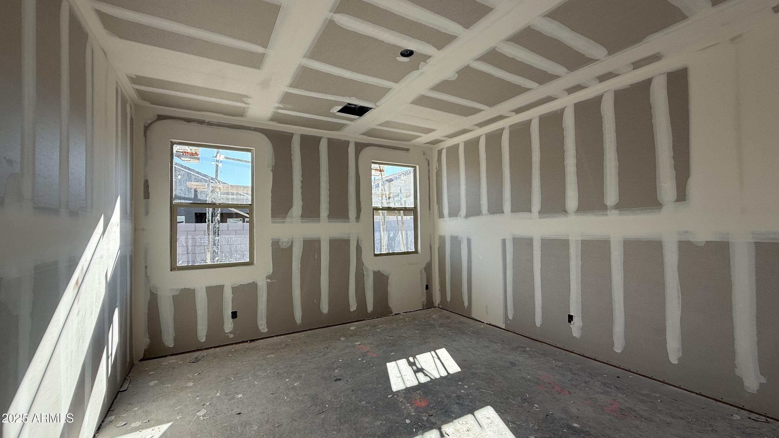 47663 W KENNER Drive