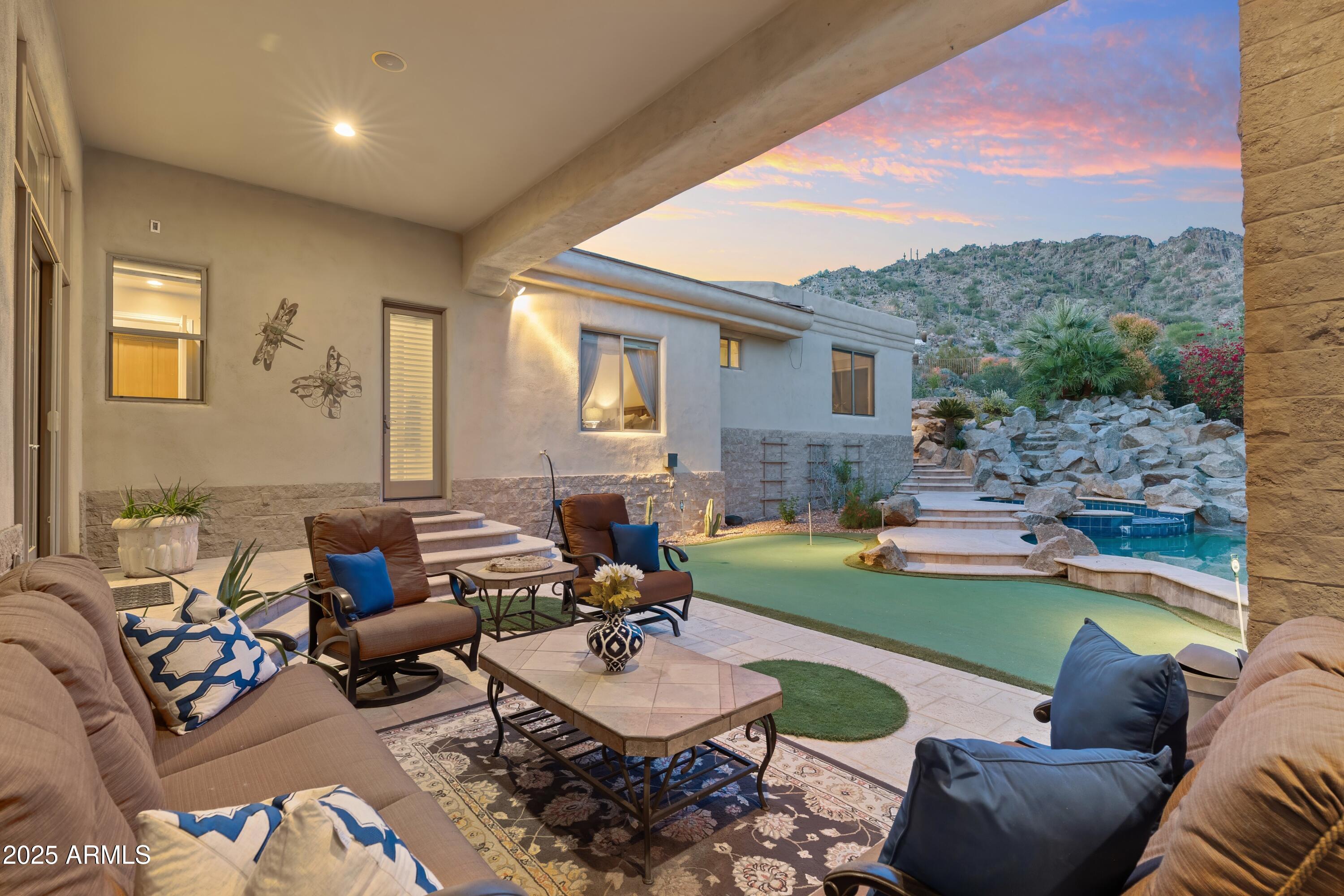 6621 N ARIZONA BILTMORE Circle