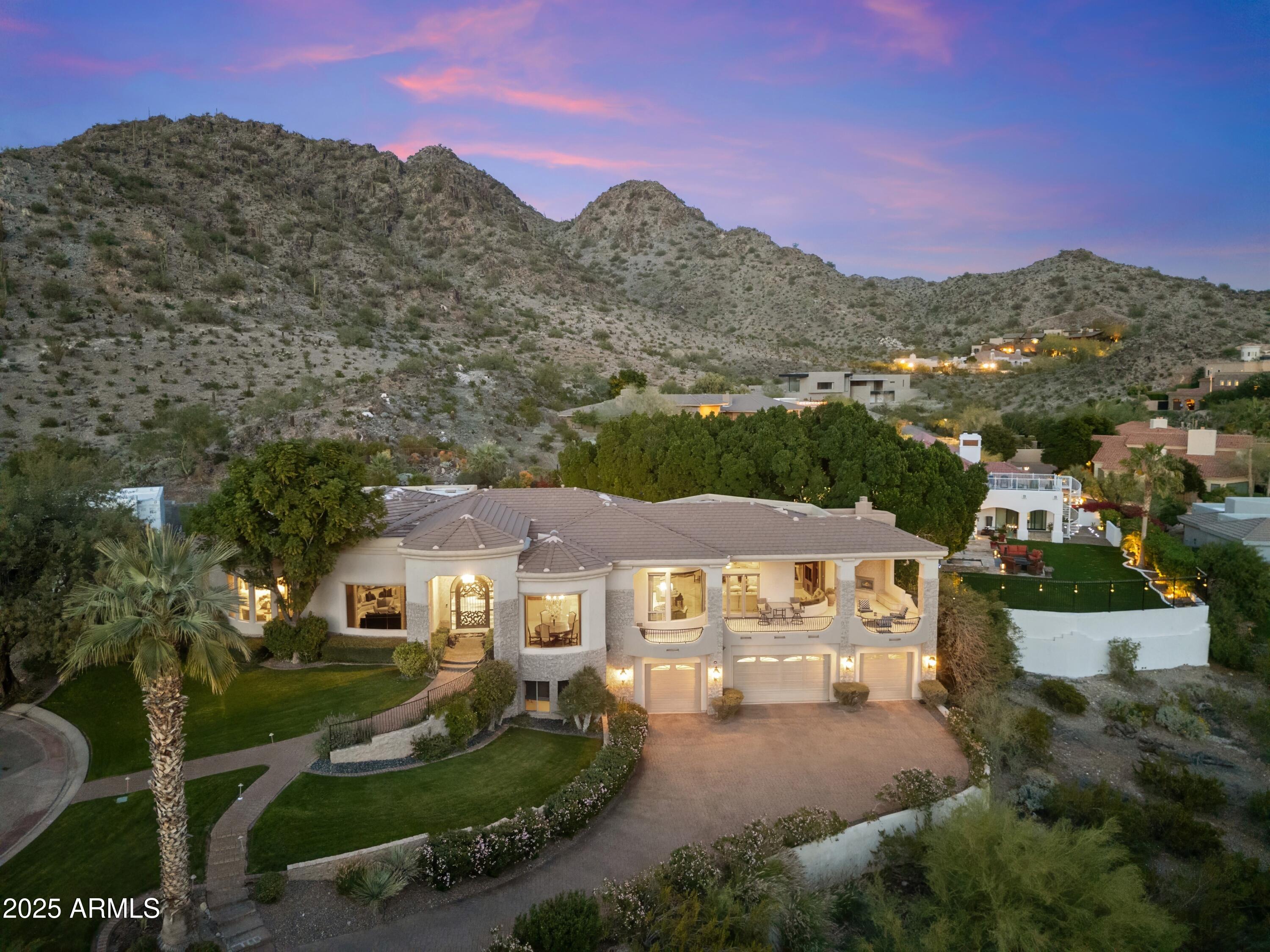 6621 N ARIZONA BILTMORE Circle