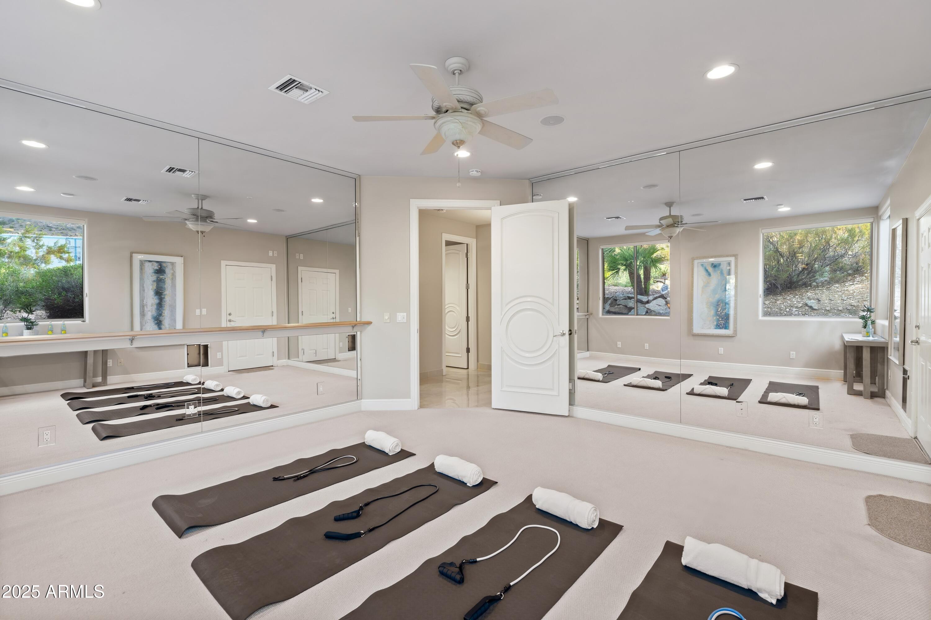 6621 N ARIZONA BILTMORE Circle