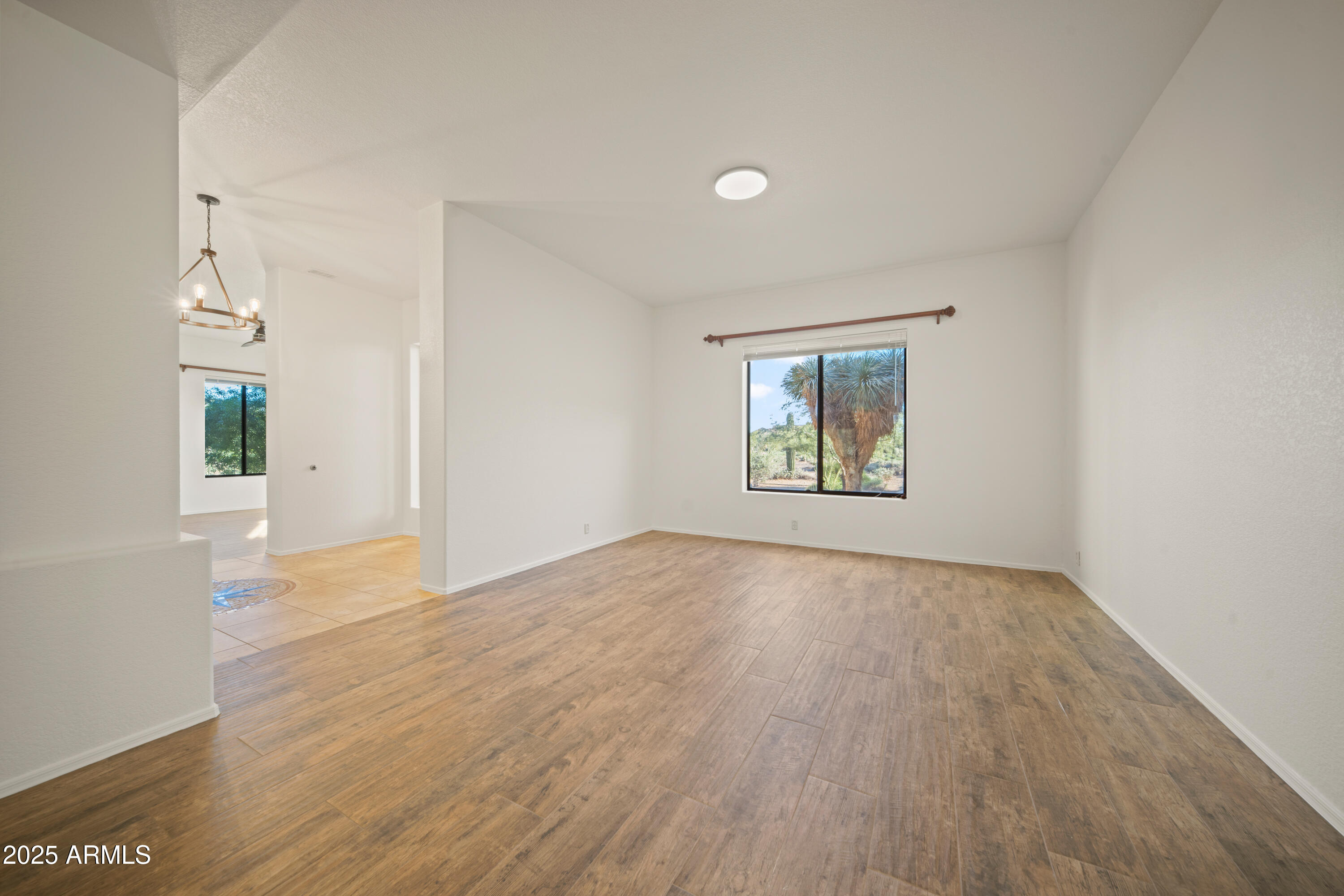 5894 E Hidden Springs Road