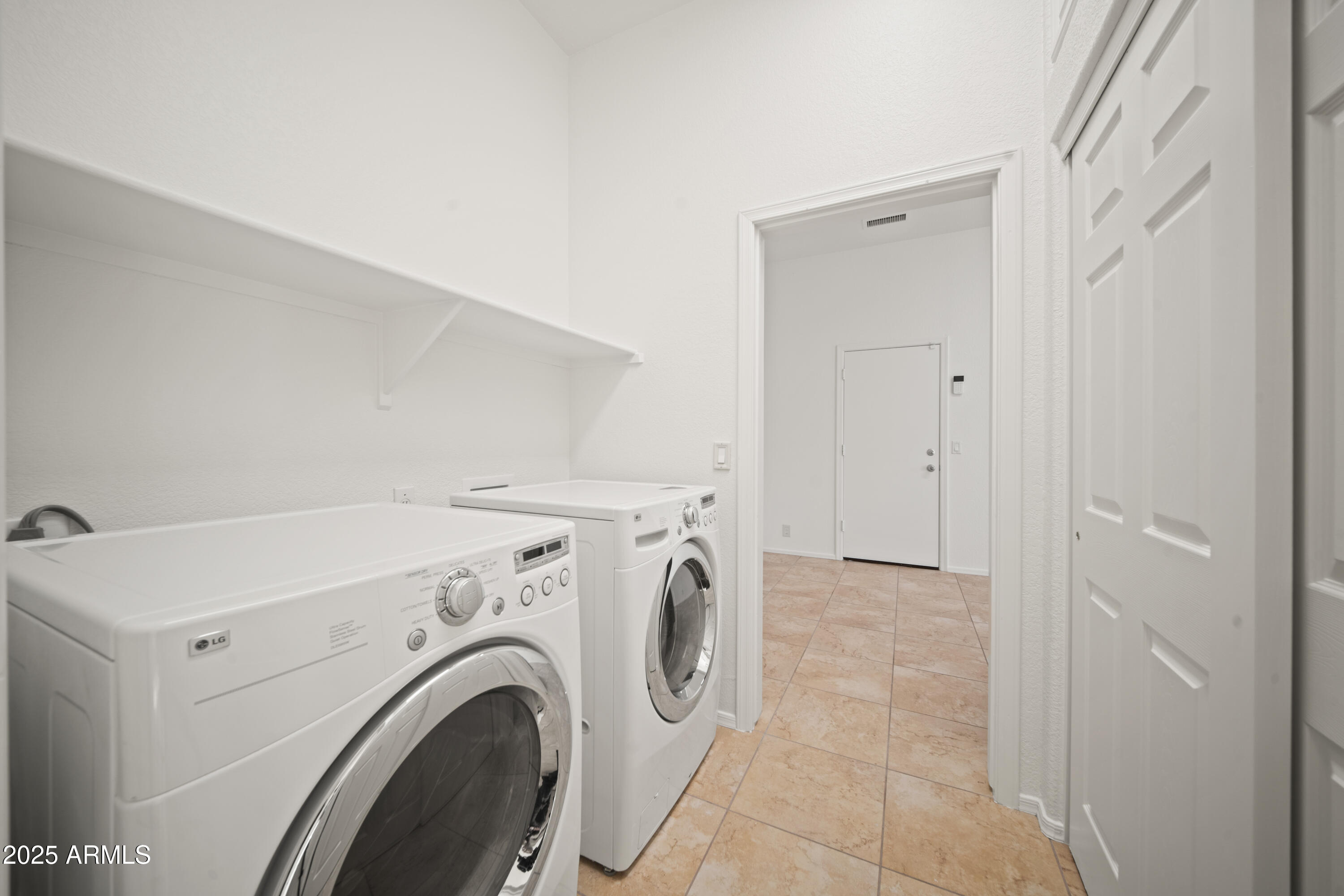 5894 E Hidden Springs Road