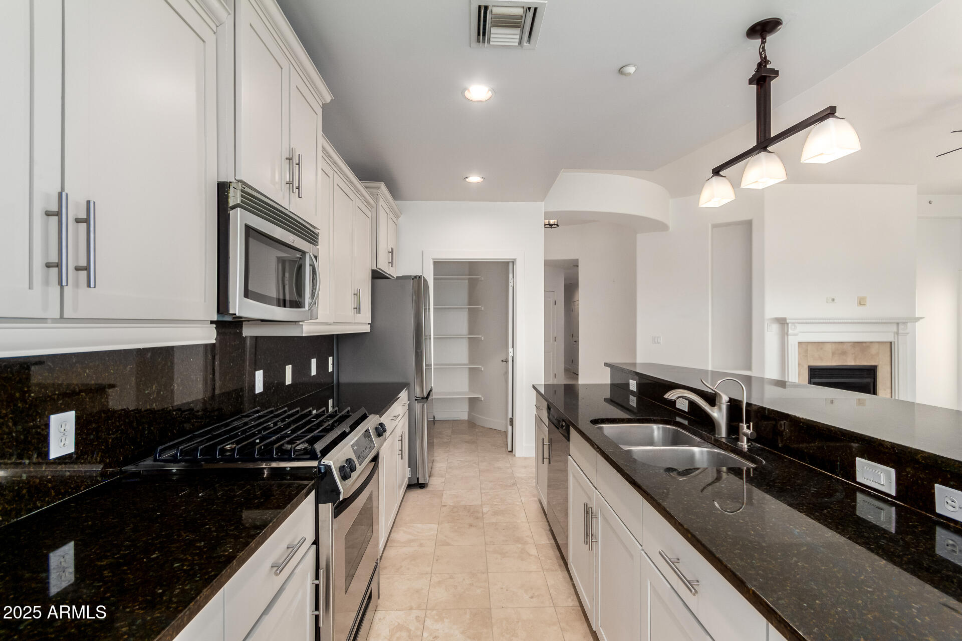 945 E PLAYA DEL NORTE Drive 3013