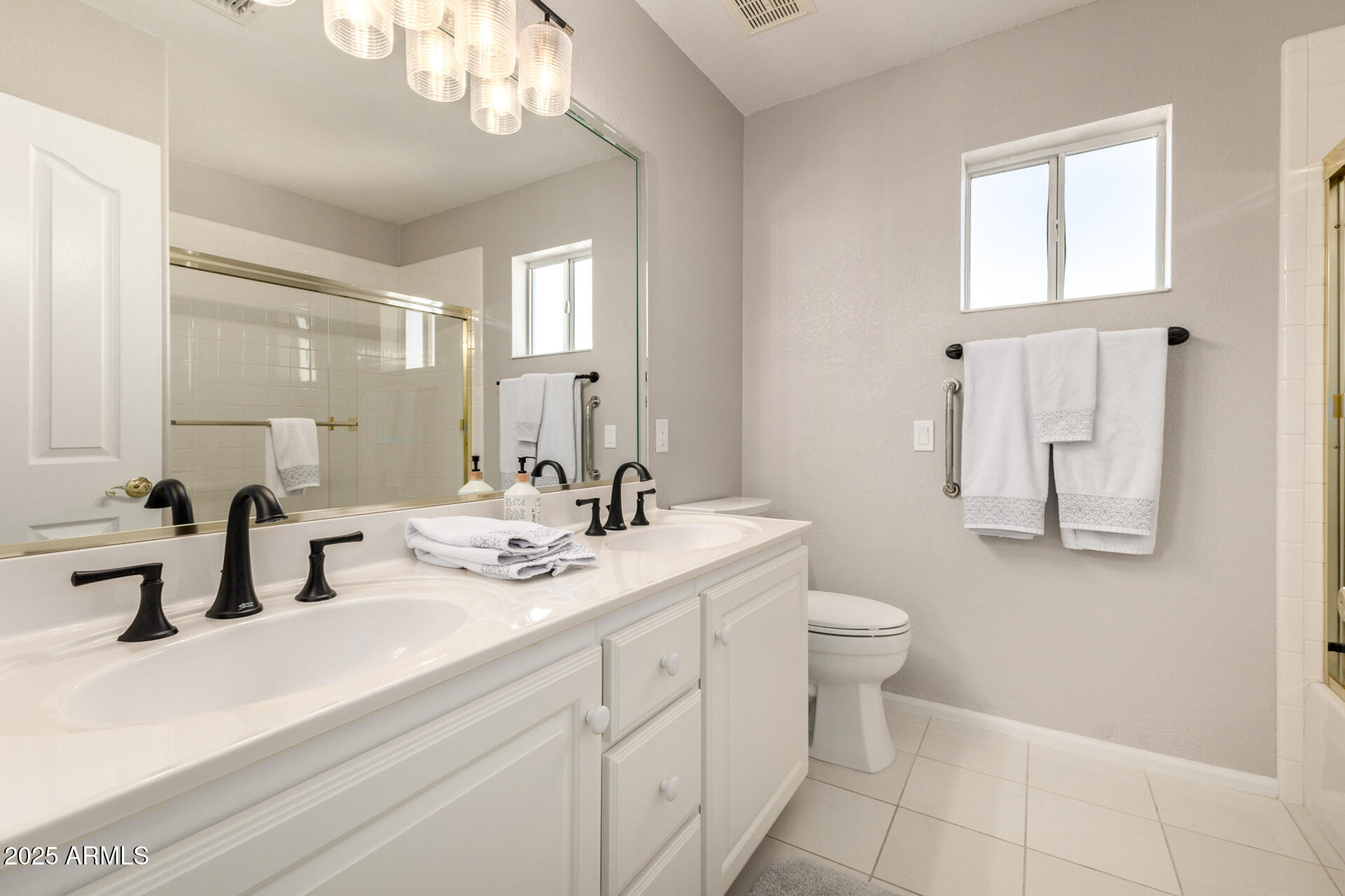 5733 S AMBERWOOD Drive