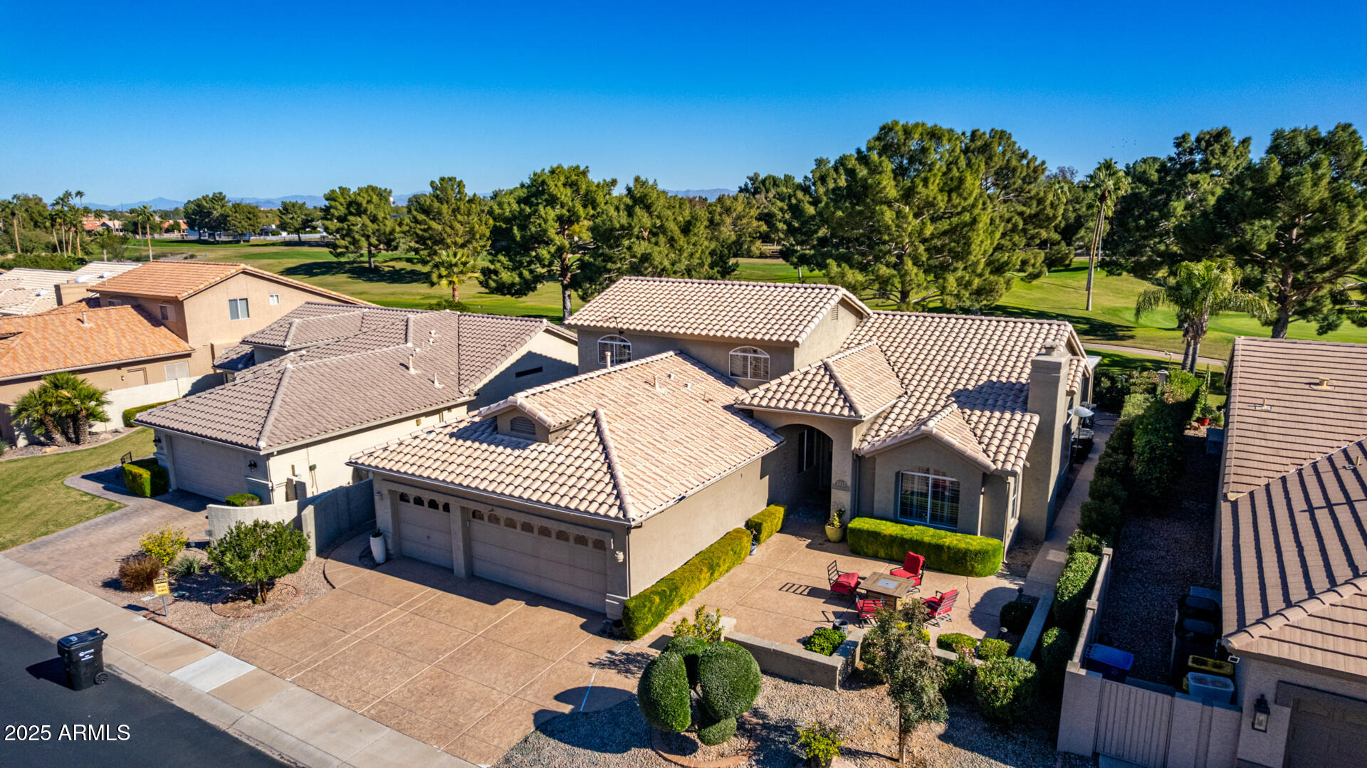 5733 S AMBERWOOD Drive