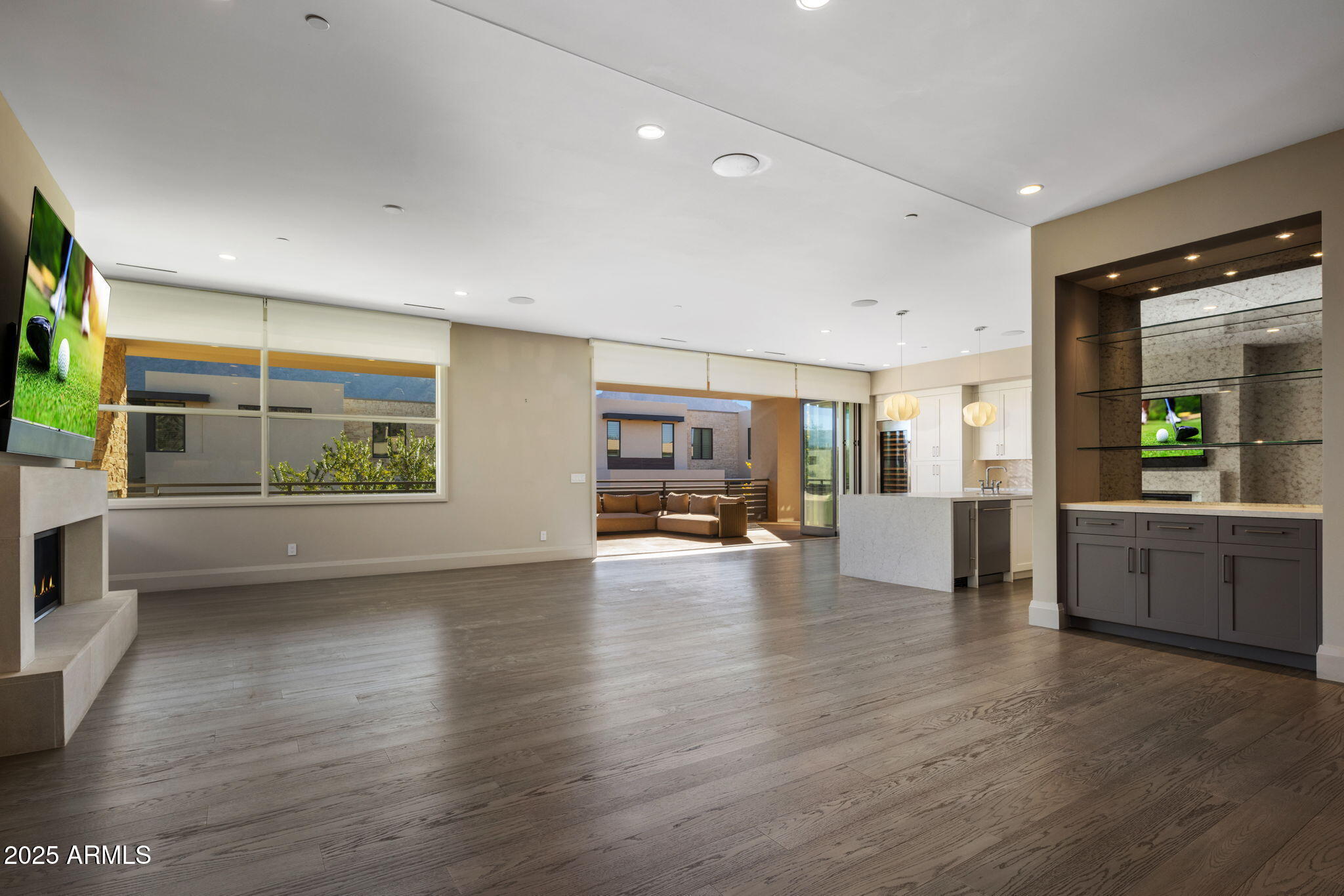 5541 E STELLA Lane